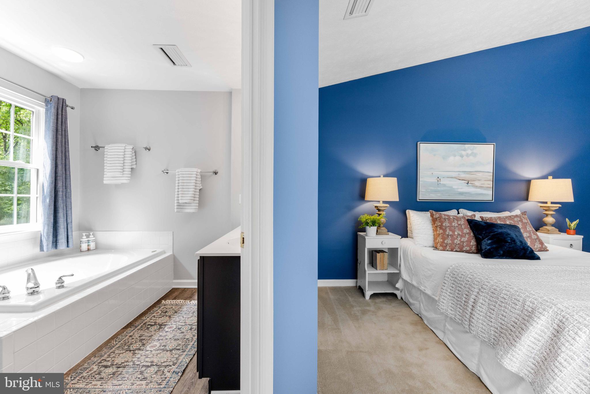 PINEY ORCHARD - Residential