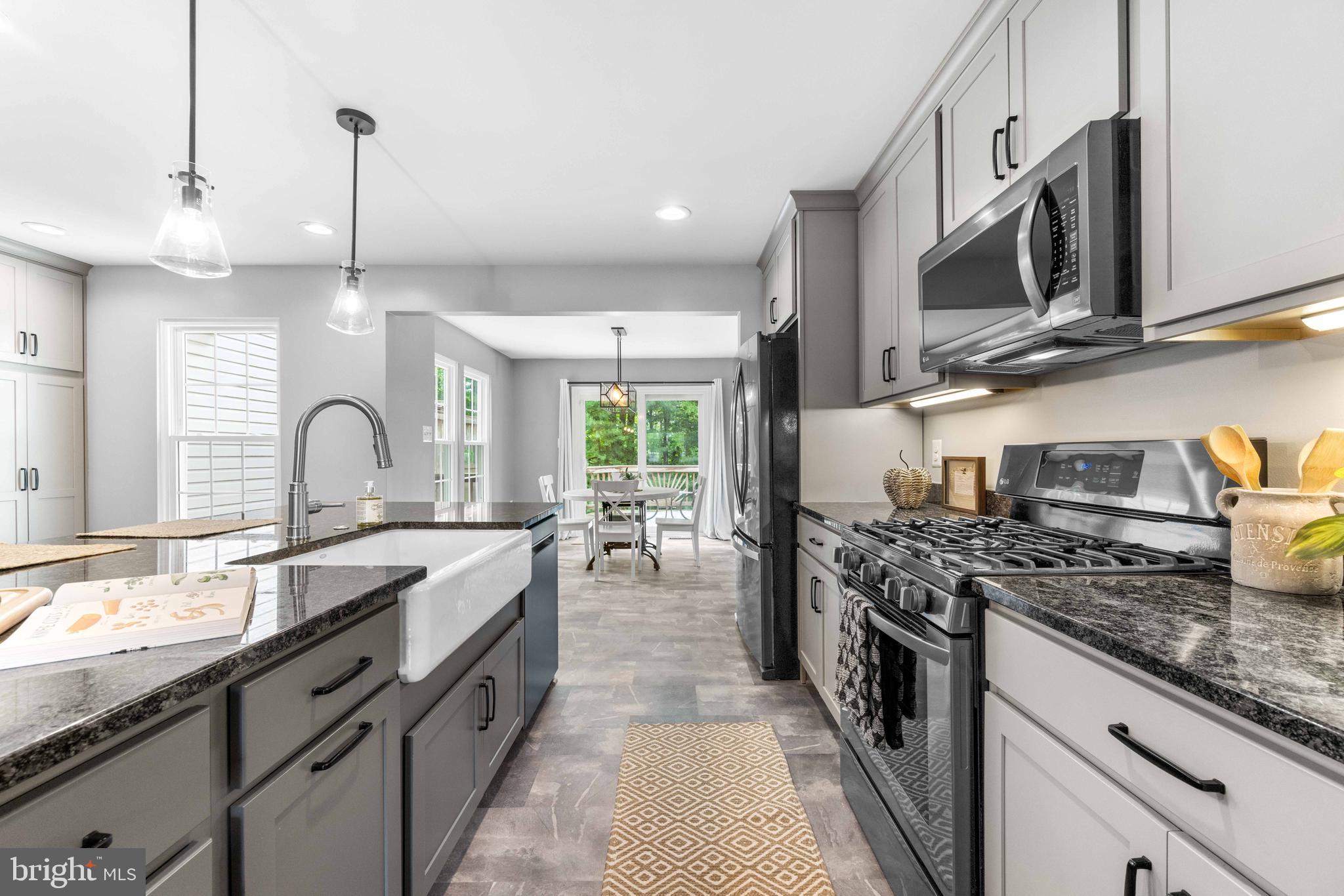 PINEY ORCHARD - Residential