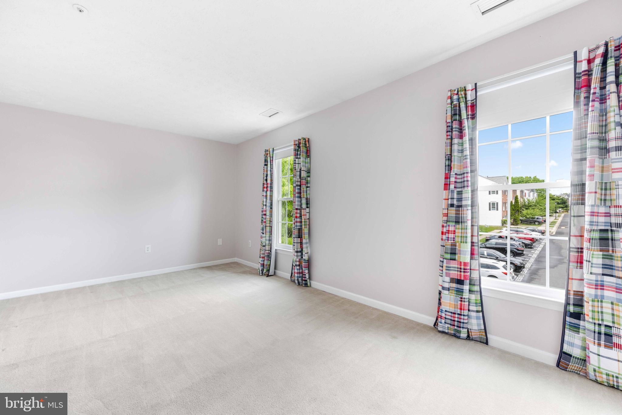 PINEY ORCHARD - Residential