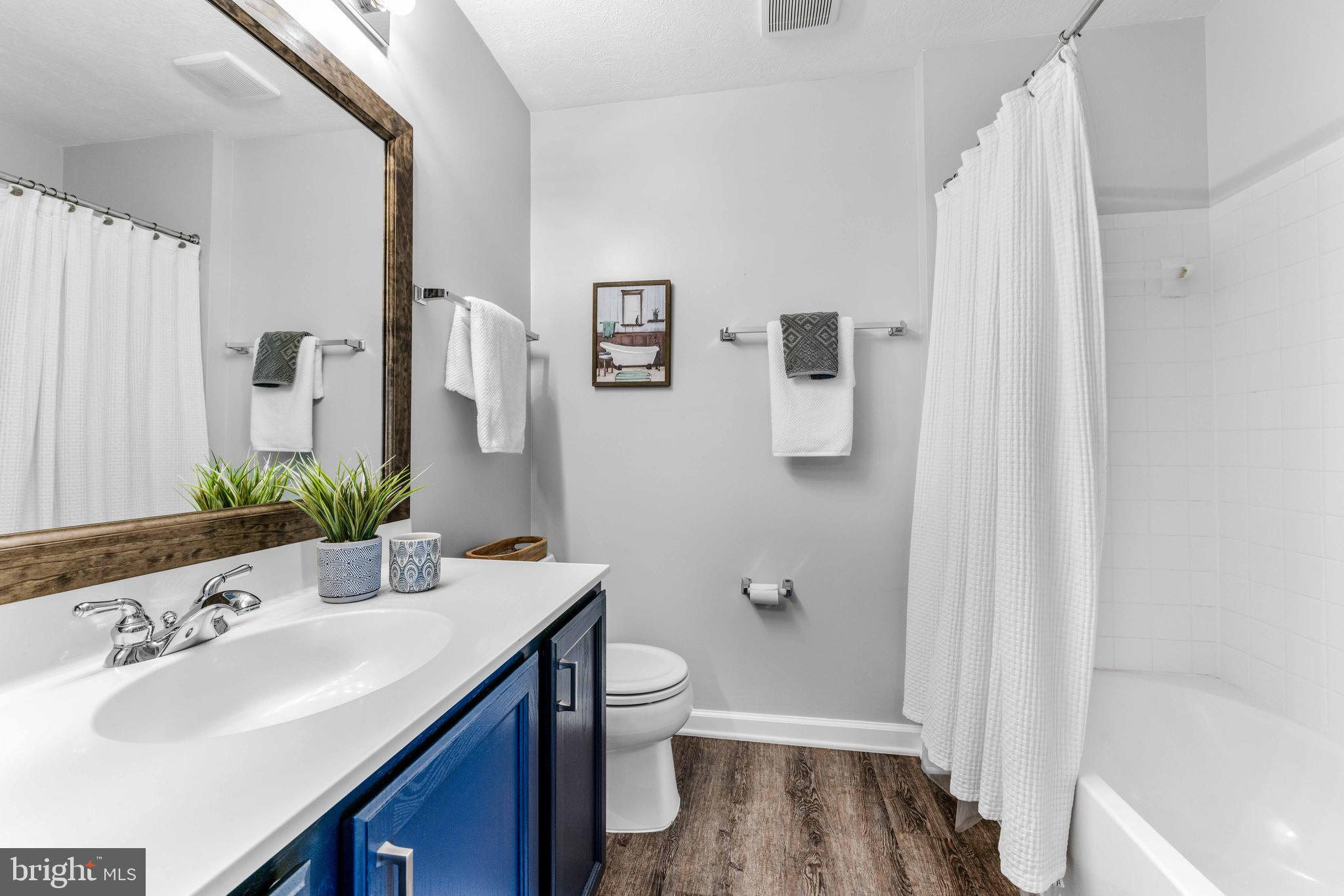 PINEY ORCHARD - Residential