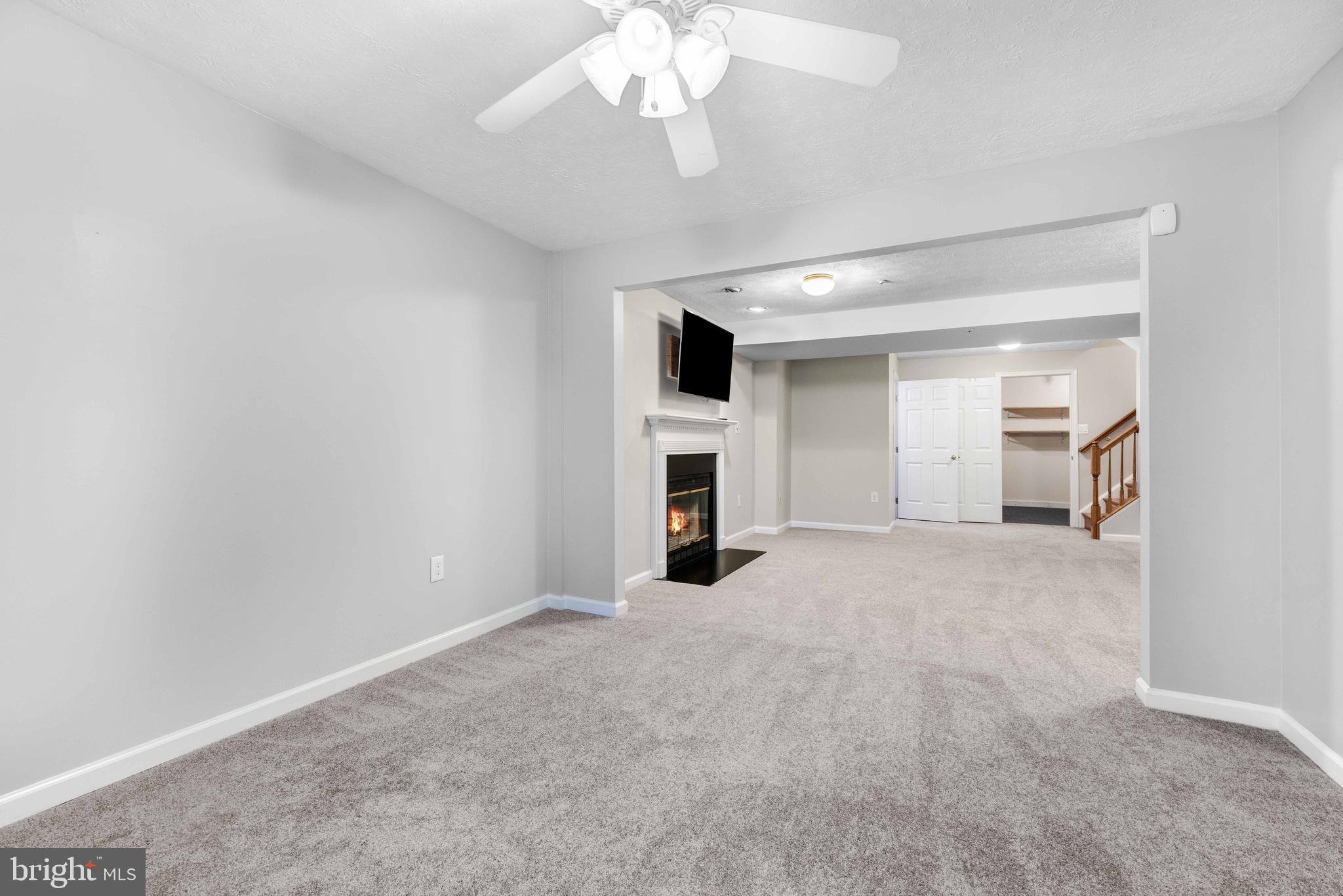 PINEY ORCHARD - Residential