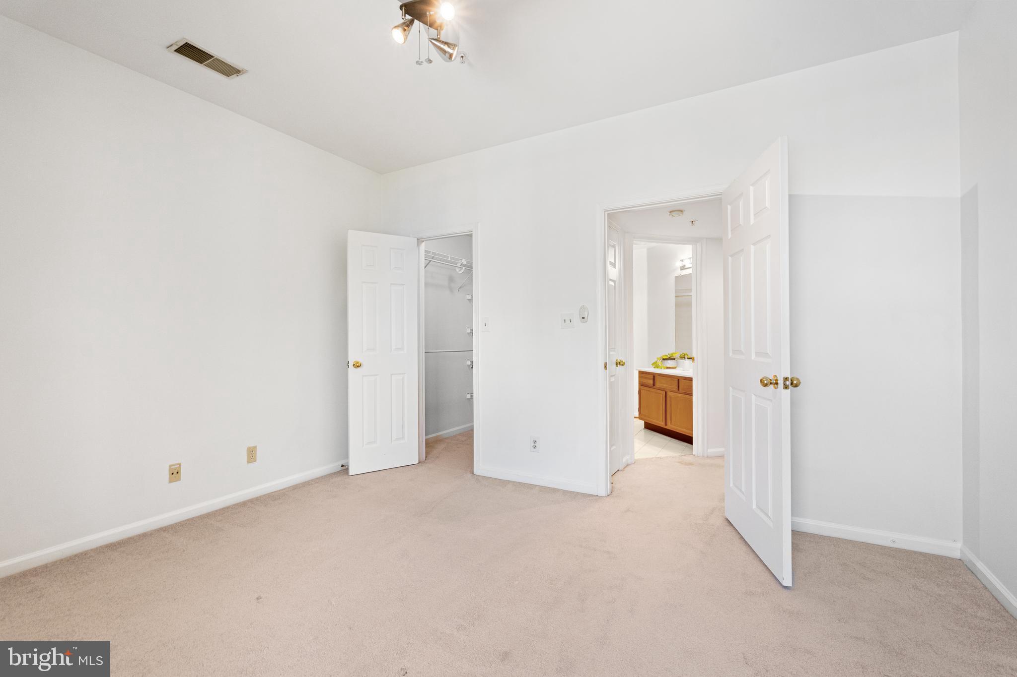 RIVERBEND AT CASCADES - Residential Lease