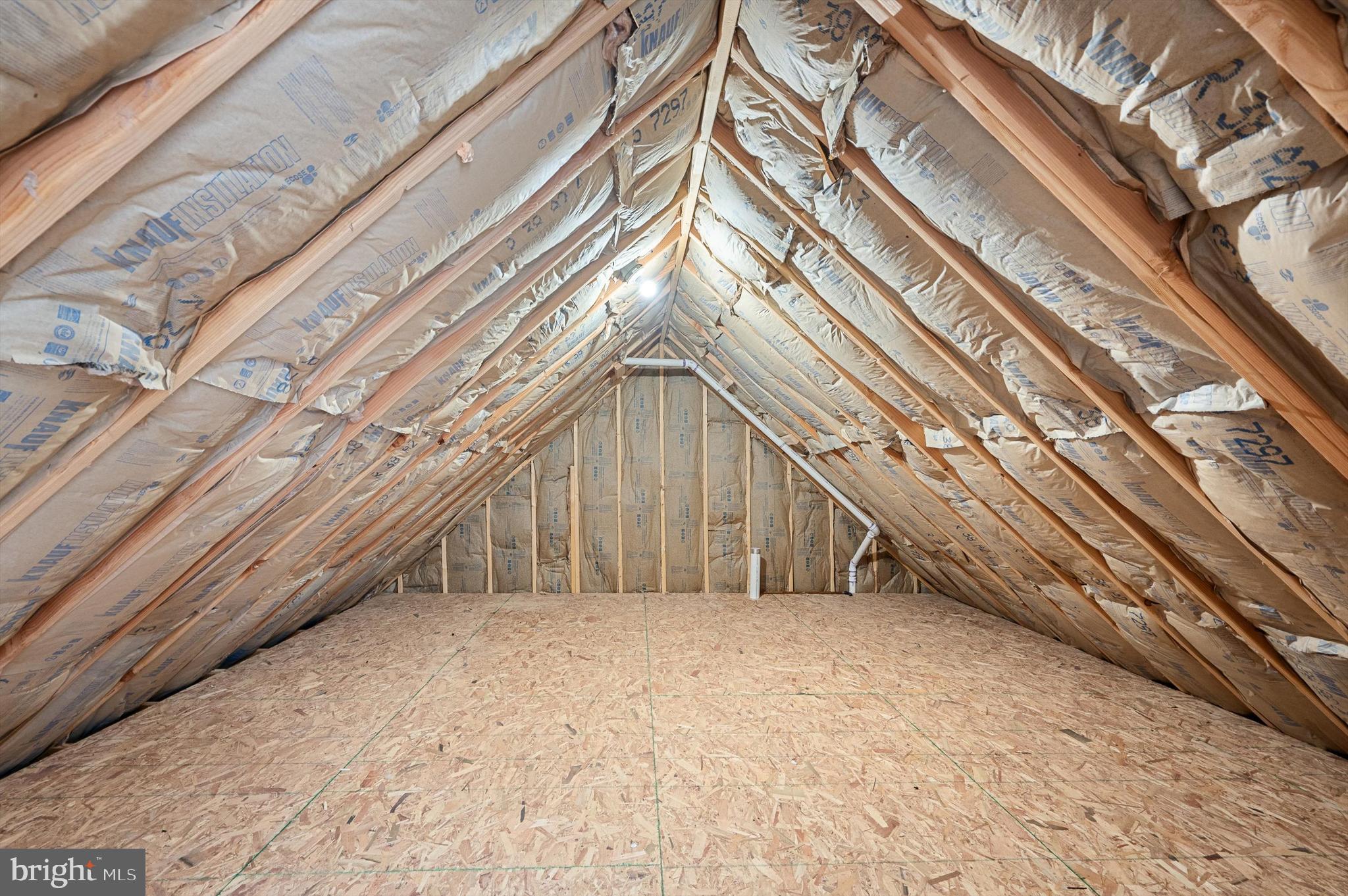 CHRISTO REY - Residential