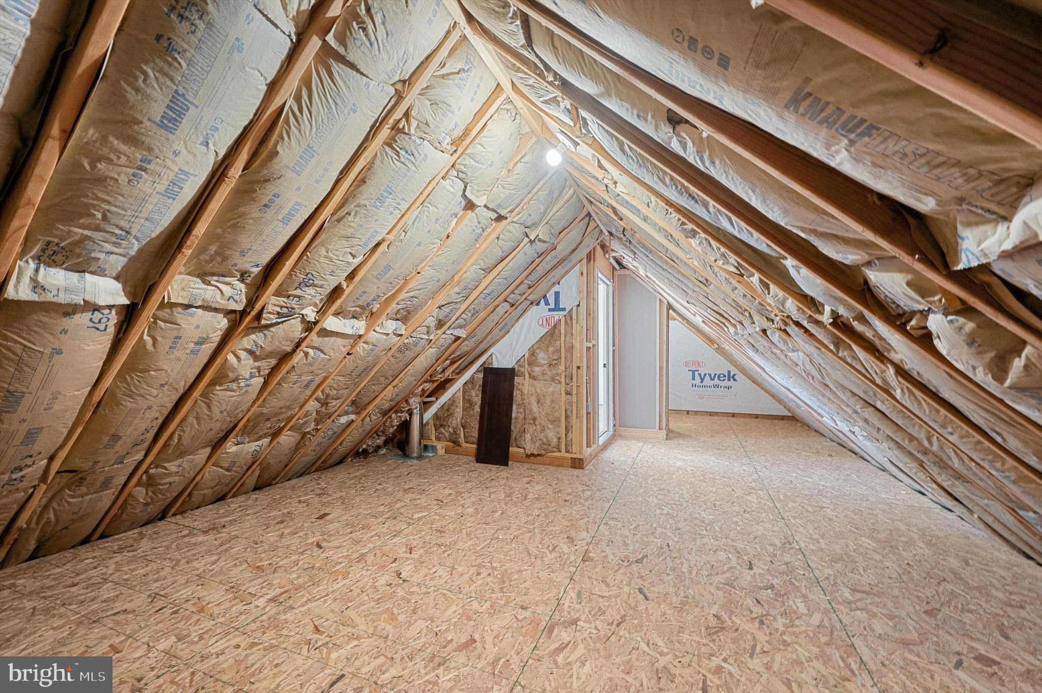 CHRISTO REY - Residential