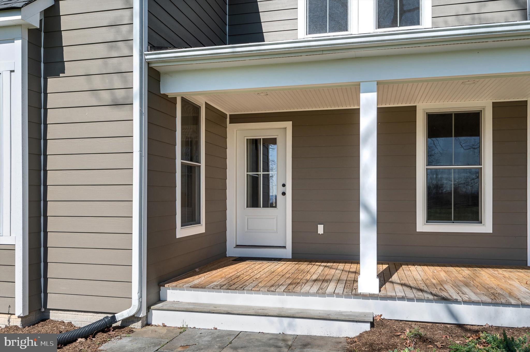 CHRISTO REY - Residential