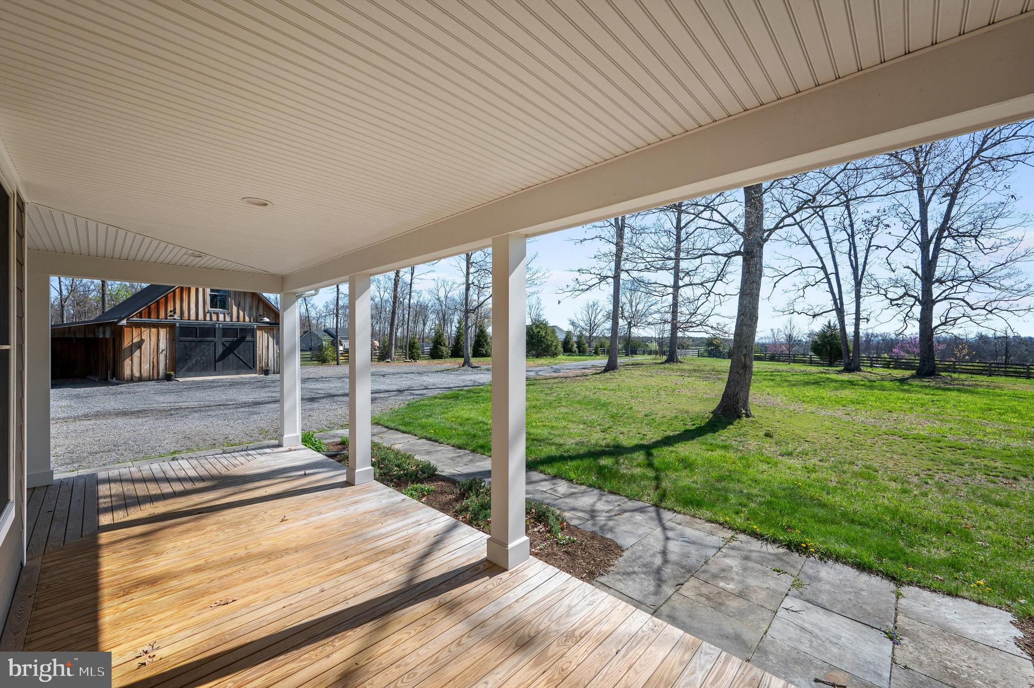 CHRISTO REY - Residential