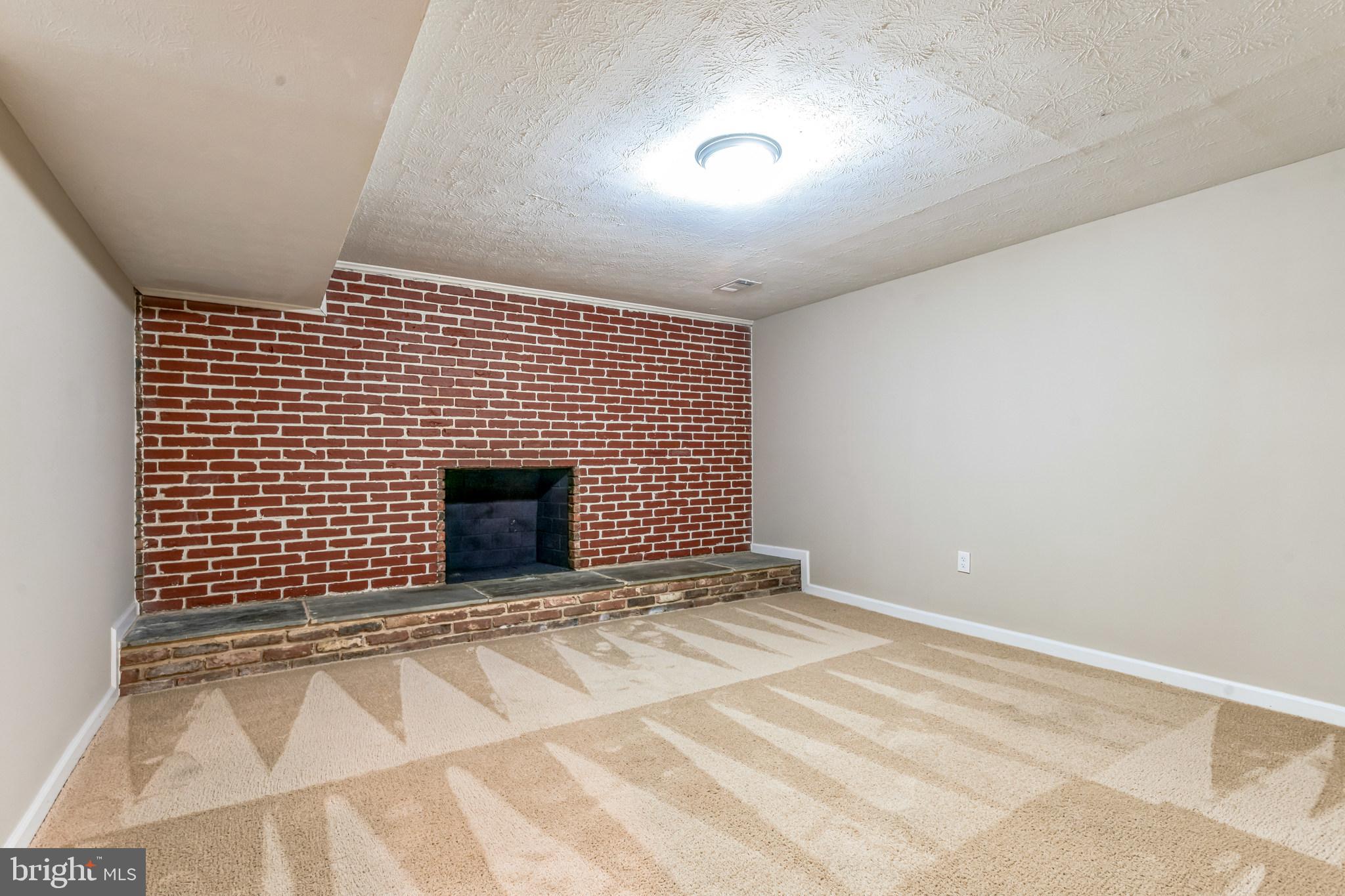 COOL SPRING - Residential