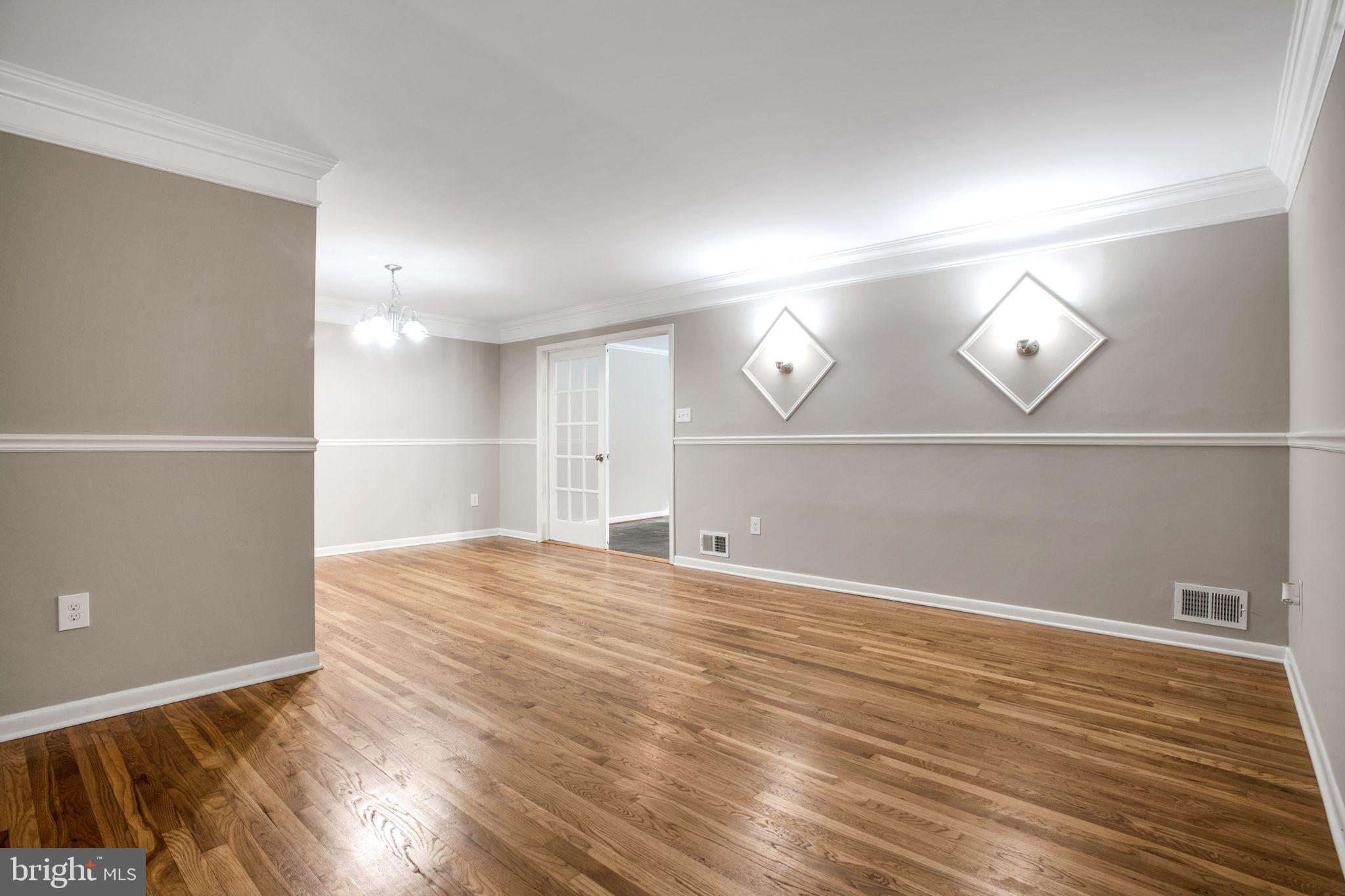 COOL SPRING - Residential