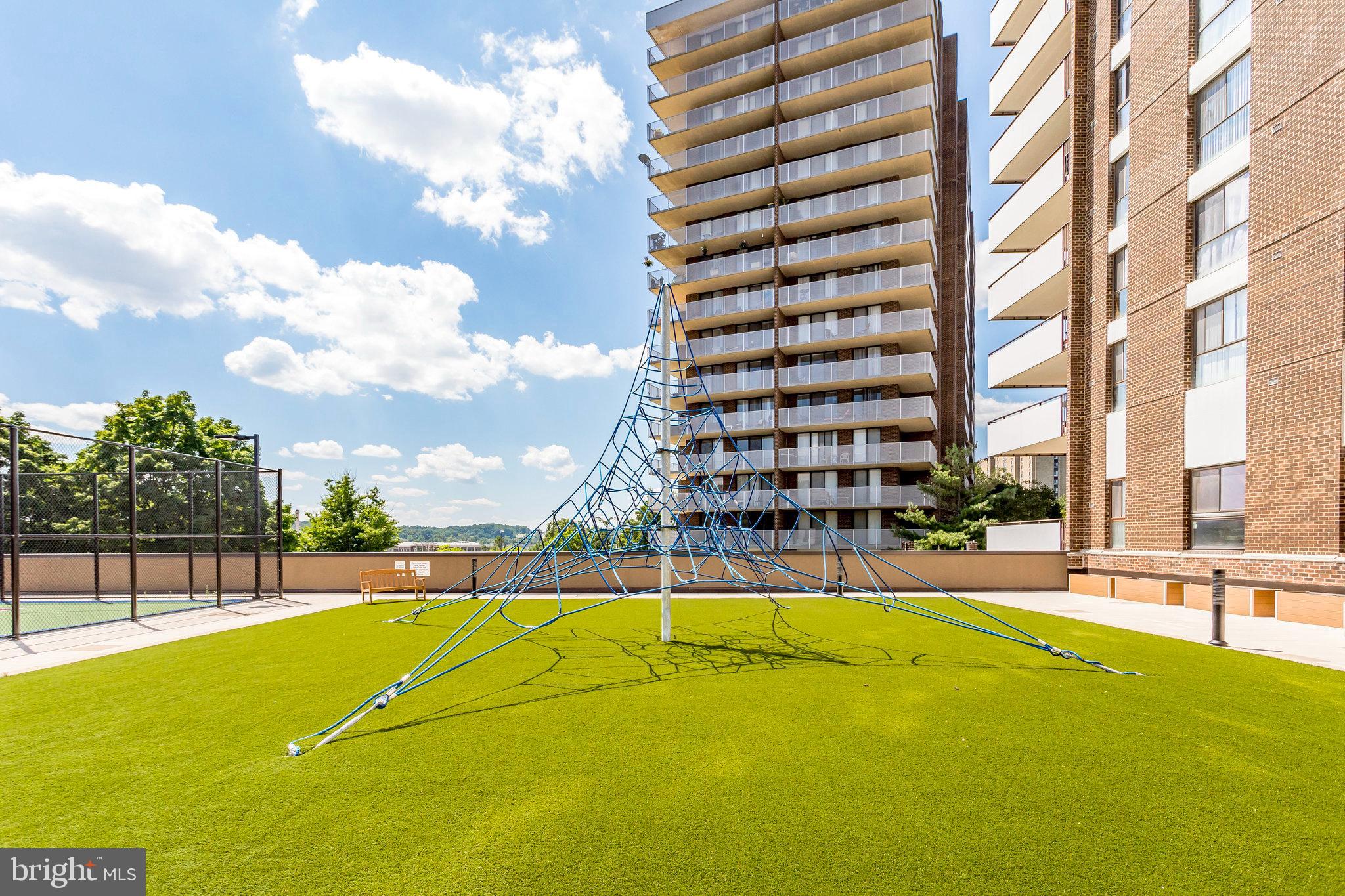 TEMPLETON OF ALEXANDRIA - Residential