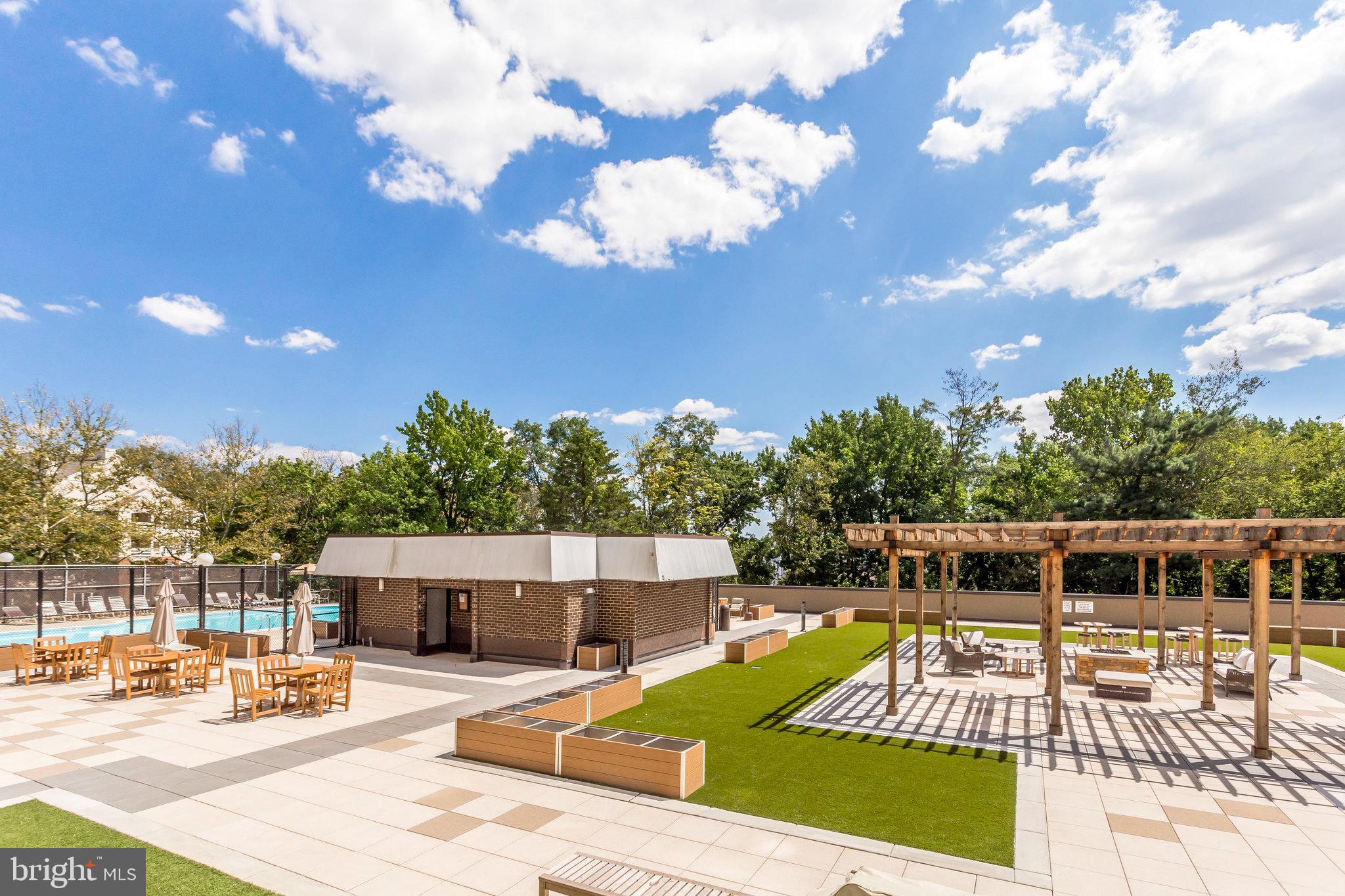 TEMPLETON OF ALEXANDRIA - Residential