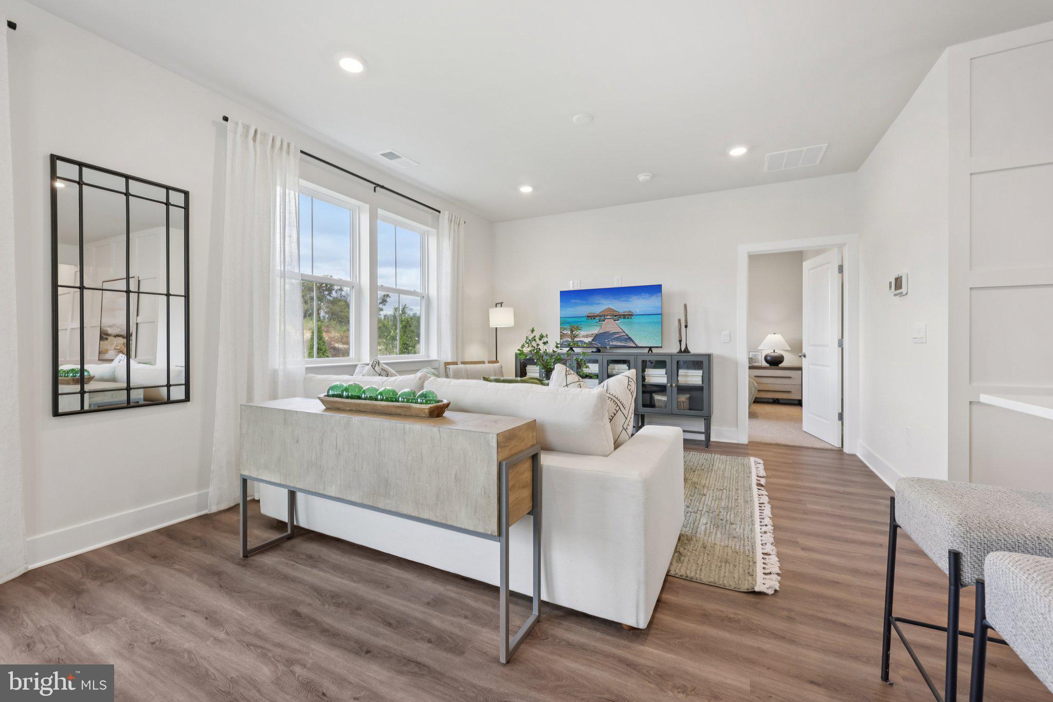 WILLOW RUN - Residential