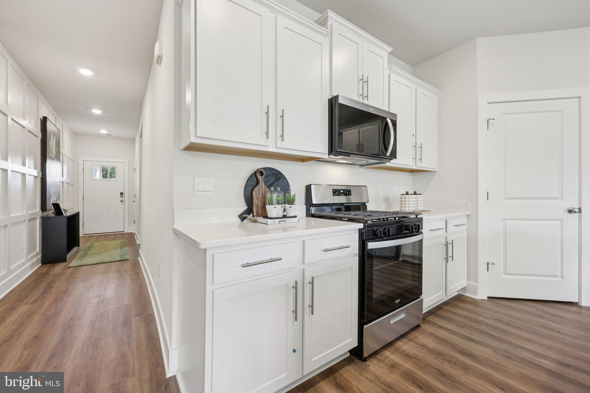 WILLOW RUN - Residential