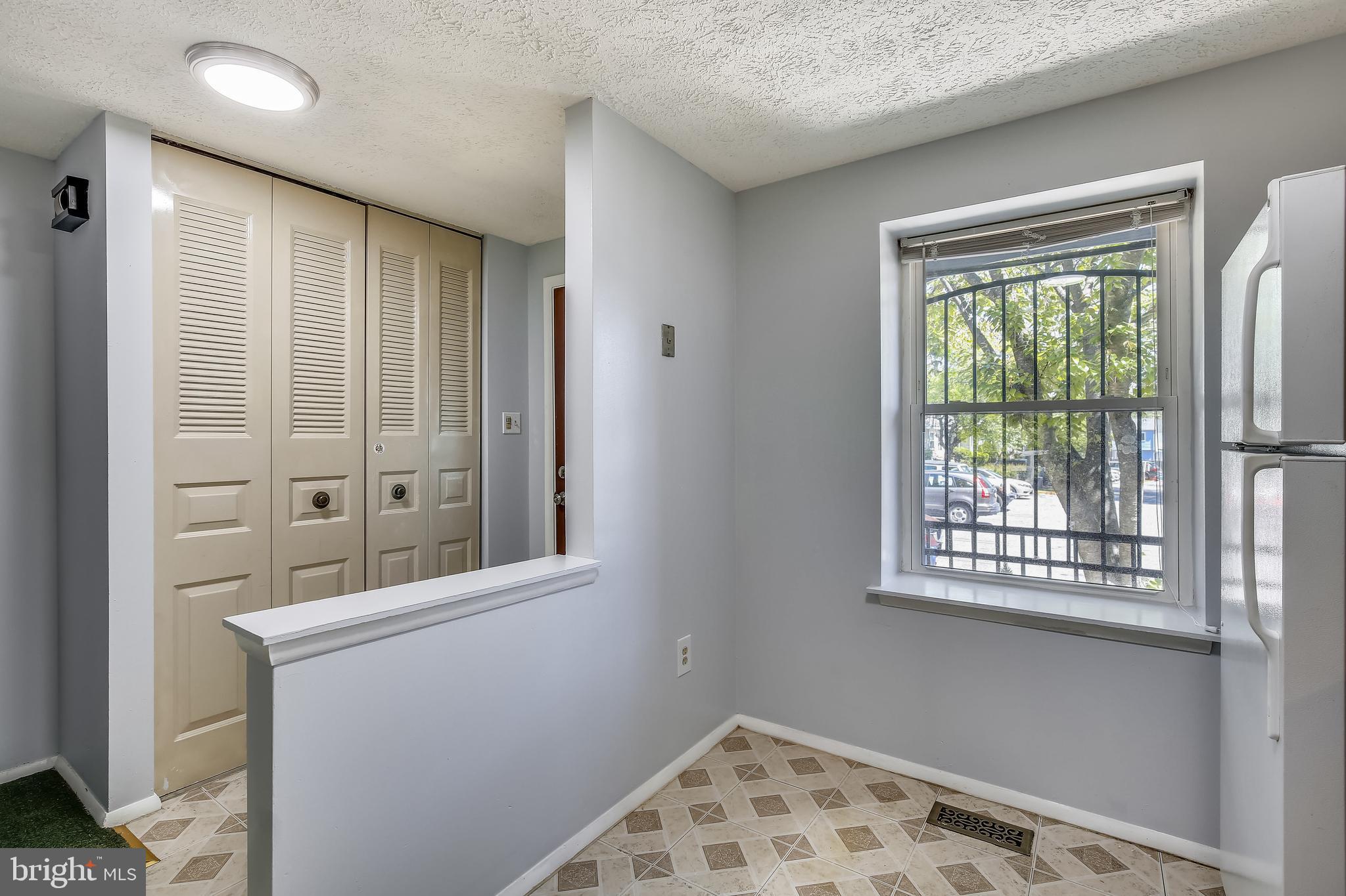 FAIRLAND - Residential