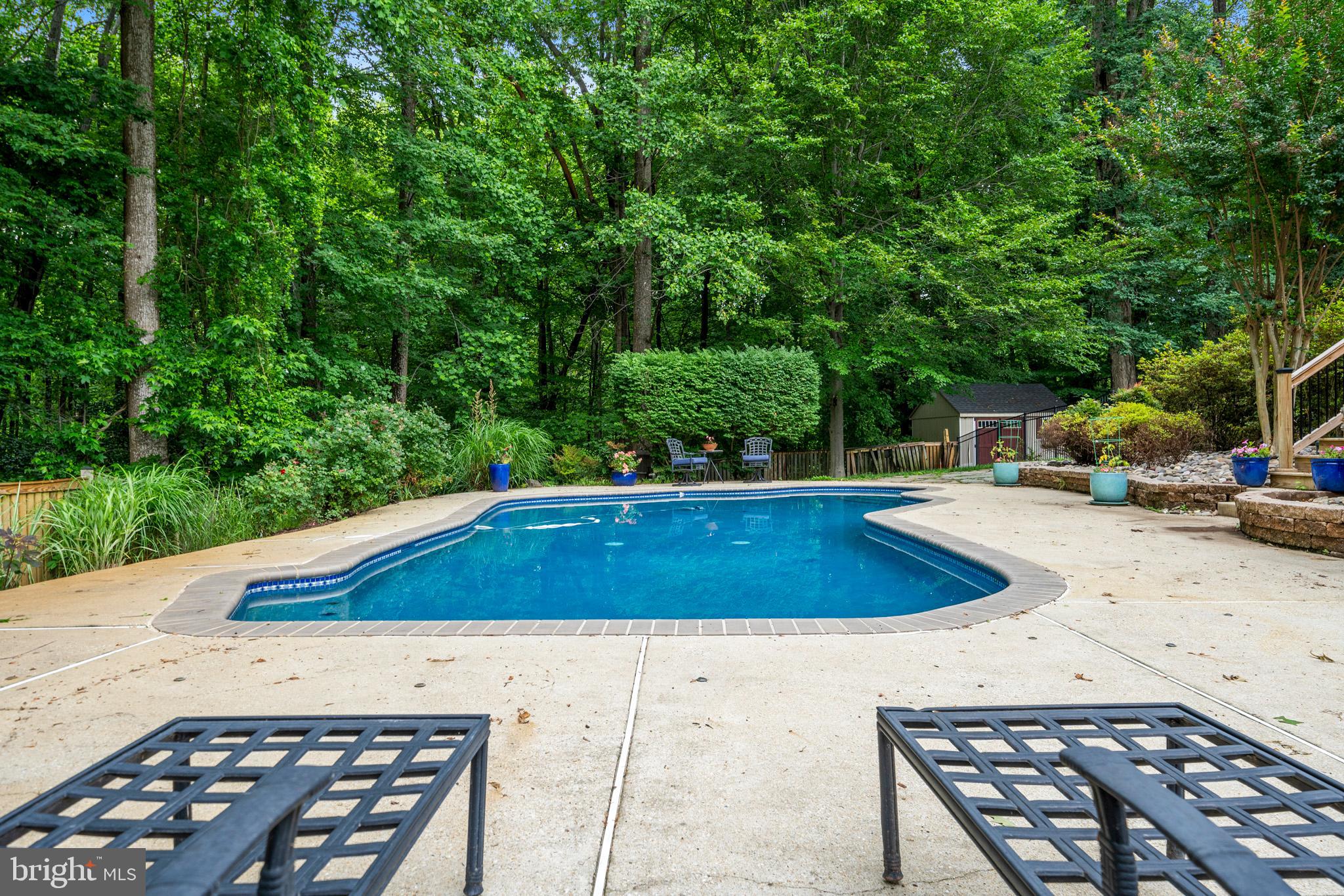 3740 DEVIN COURT
