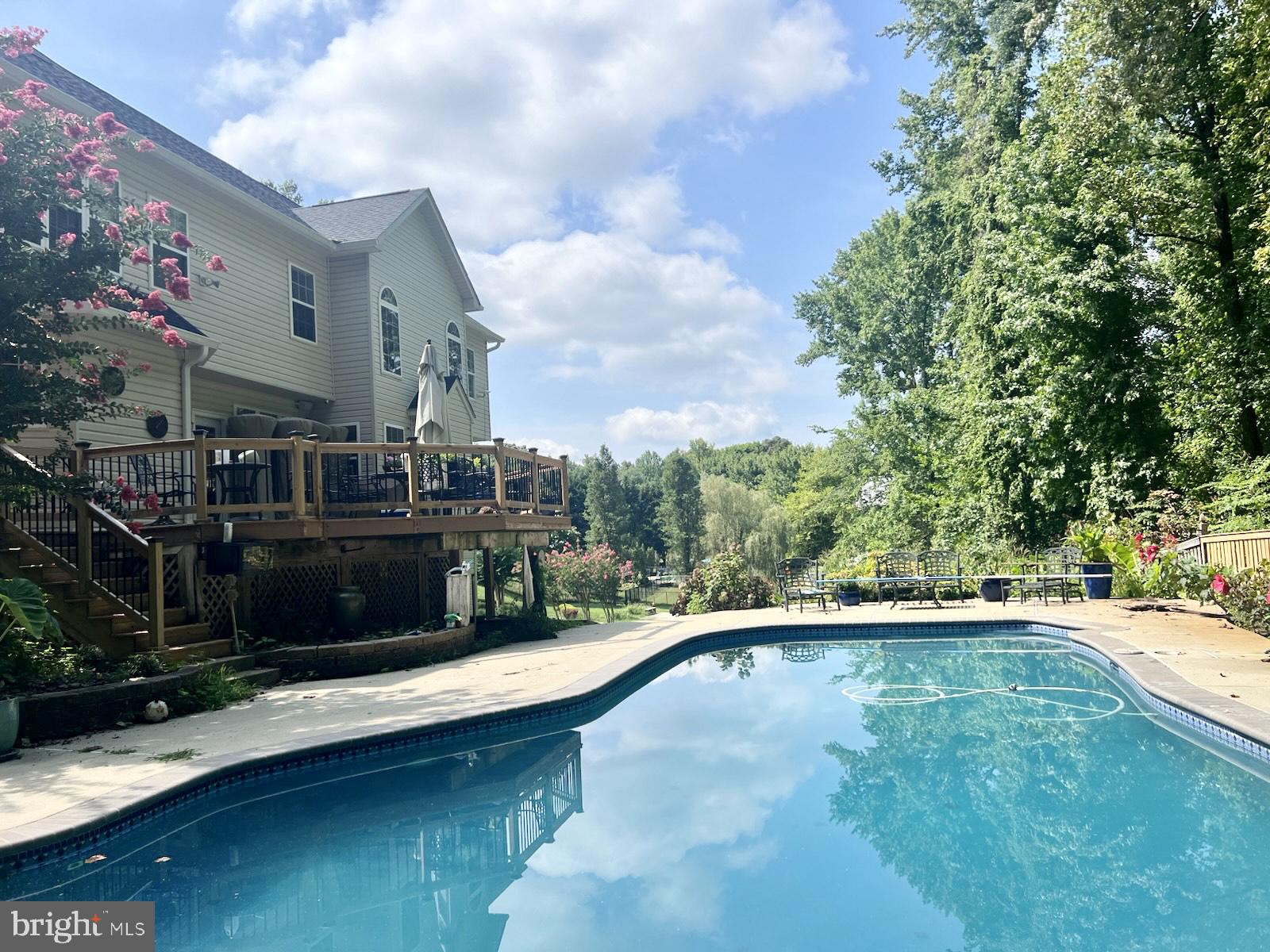 3740 DEVIN COURT