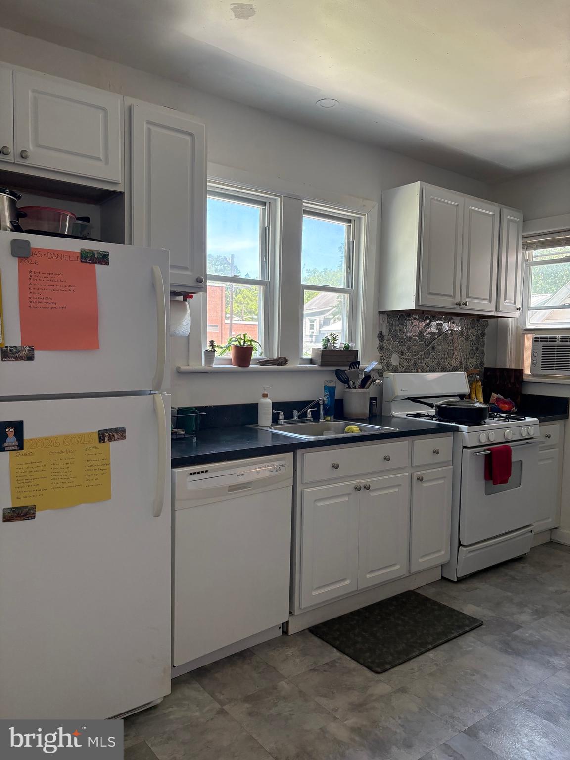 314 W 4TH STREET