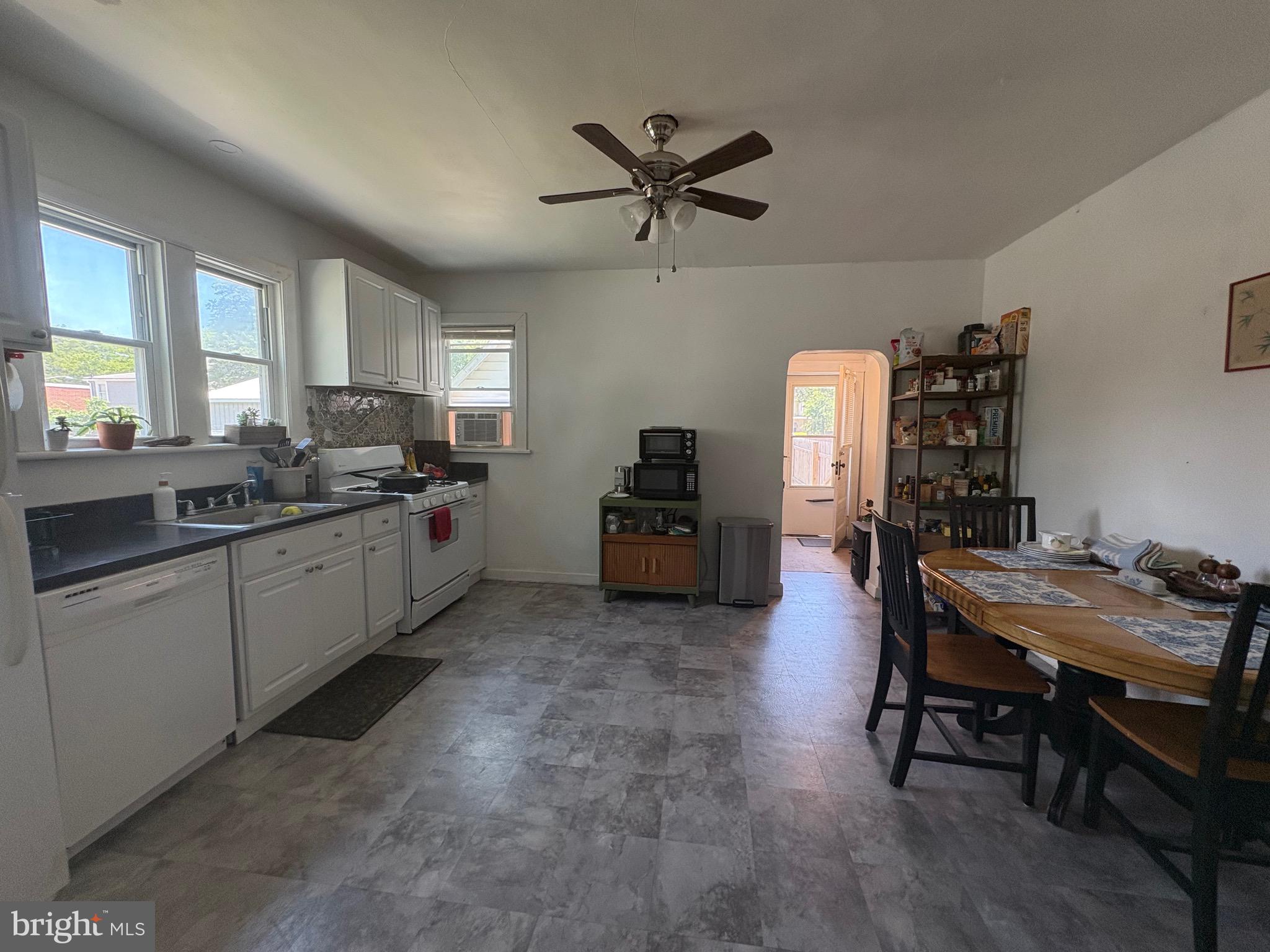 314 W 4TH STREET
