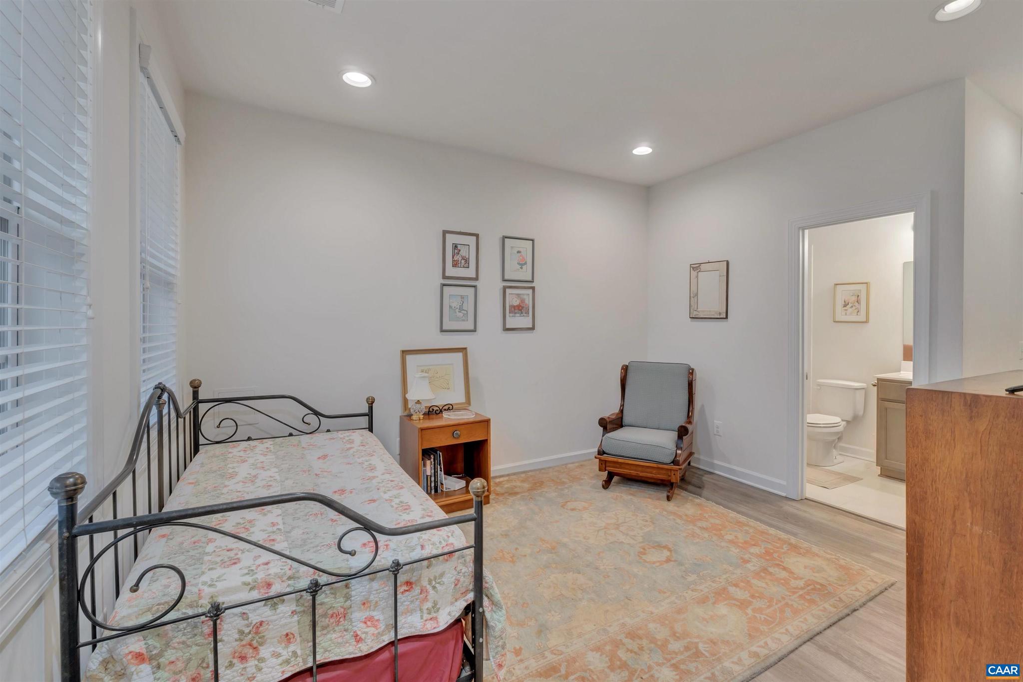 OLD TRAIL - Residential