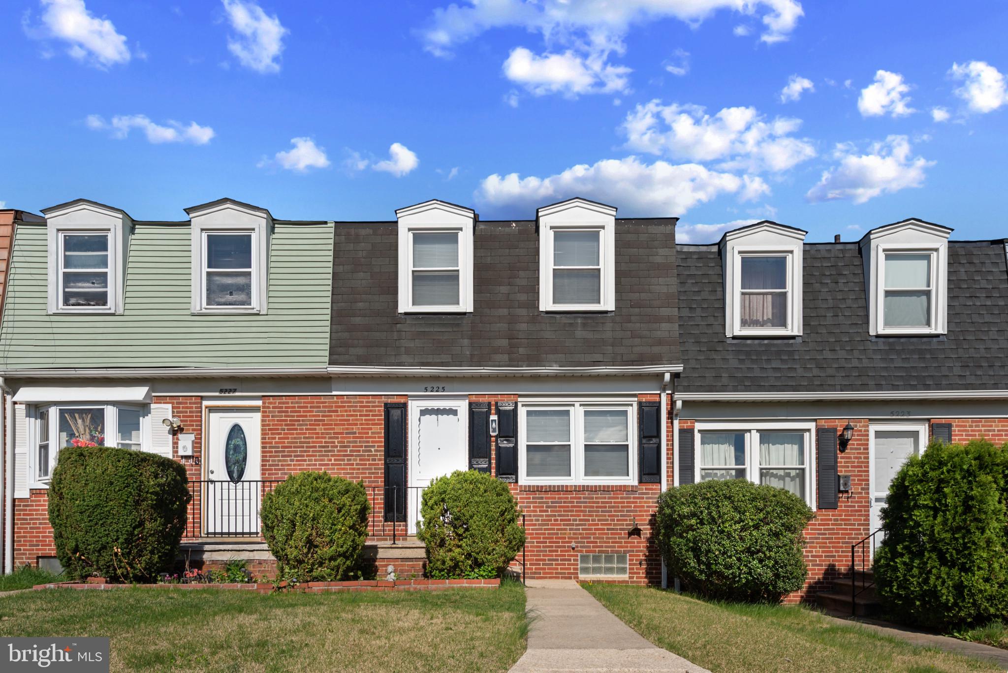 5225 DARIEN ROAD
