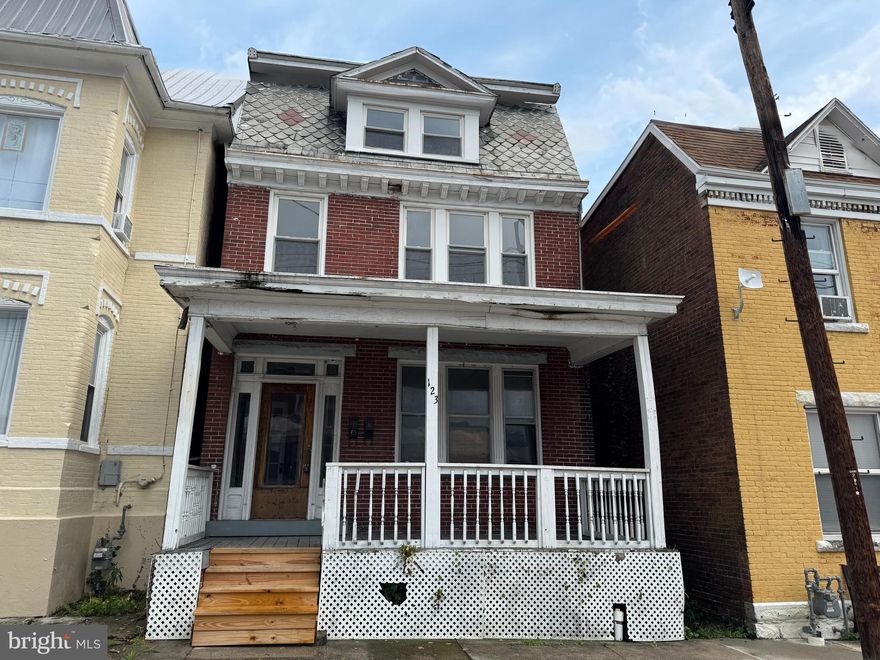 ONLINE AUCTION: Bidding begins 8/19/2025 @ 10:00 AM. Bidding ends 8/21/2025 @ 11:00 AM. List Price is Suggested Opening Bid. Deposit: $5,000. Located in Cumberland’s Center City neighborhood, this property is a 7‑bed and 4‑bath apartment built in 1914. Within the vicinity, residents have access to Canal Place with shops, dining, the Western Maryland Scenic Railroad and the C&O Canal heritage area. Constitution Park and Gene Mason Sports Complex provide green space, courts, playgrounds, ballfields, and trails nearby. Easy access to Canal Parkway (MD 61) connects directly downtown and links to the regional airport and WV Route 28 for convenient travel.