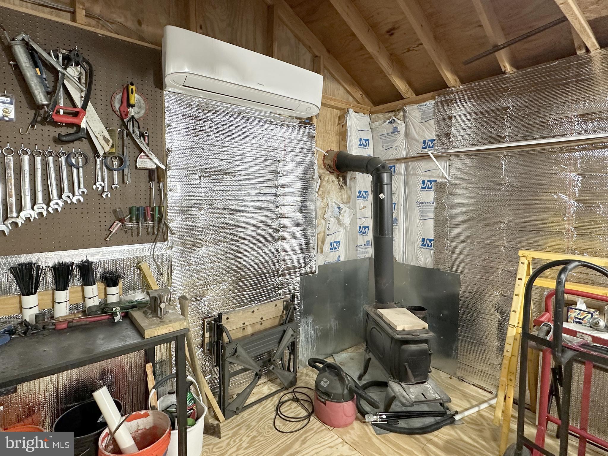 GLENWOOD FOREST - Residential