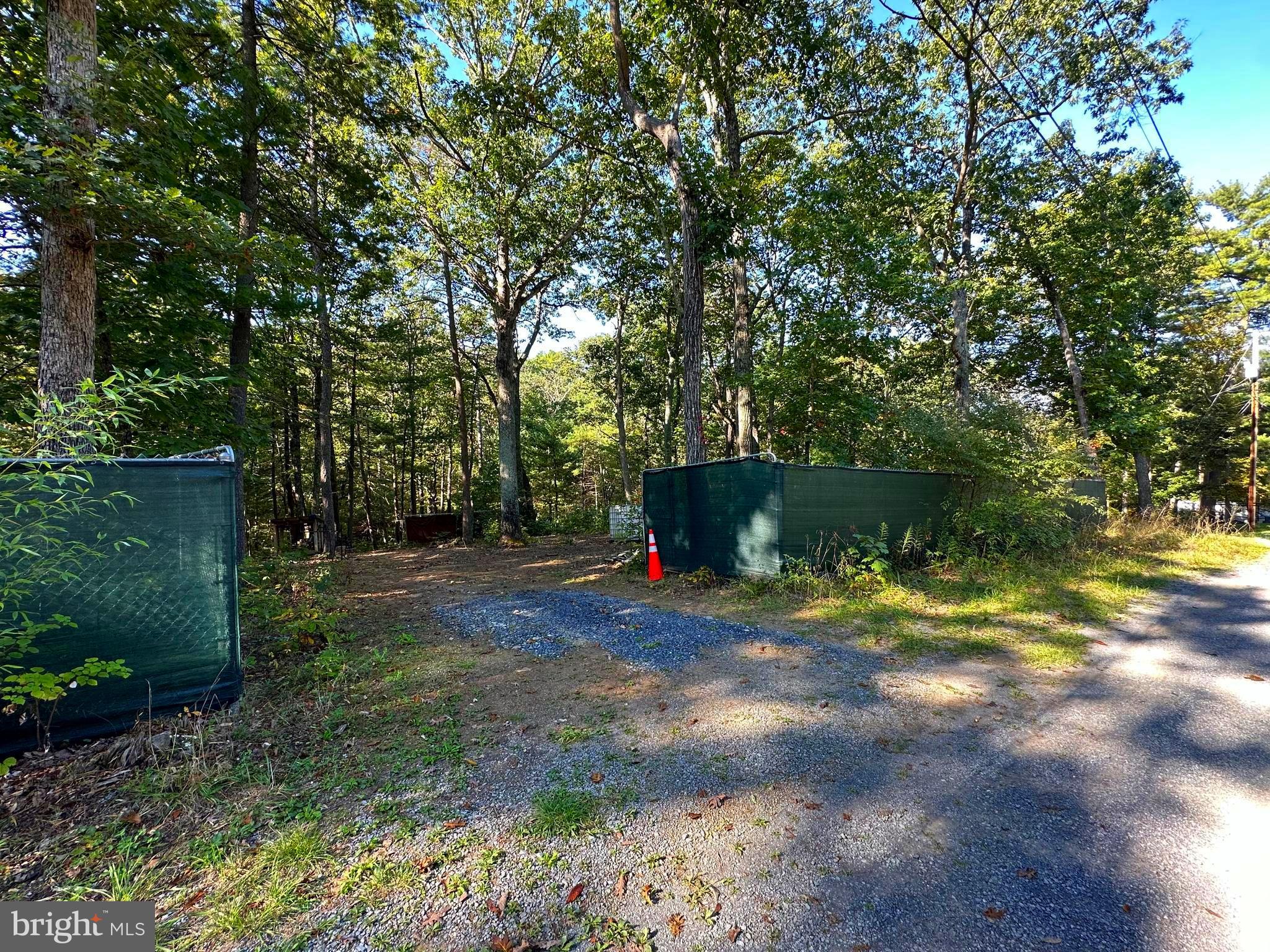 GLENWOOD FOREST - Residential