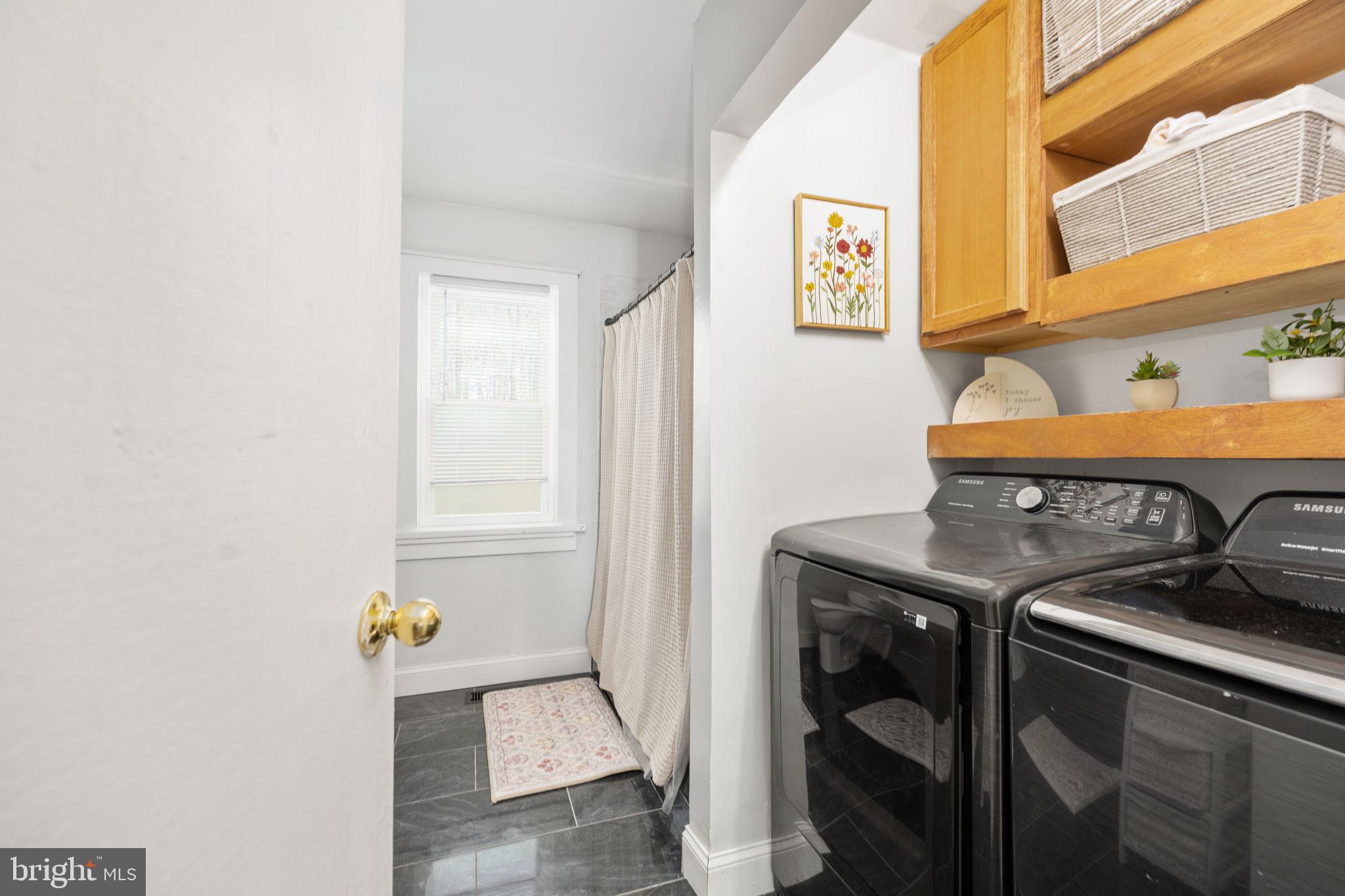 LAKE LAND OR - Residential