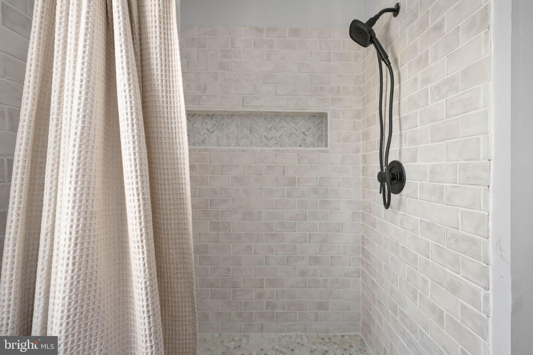 LAKE LAND OR - Residential