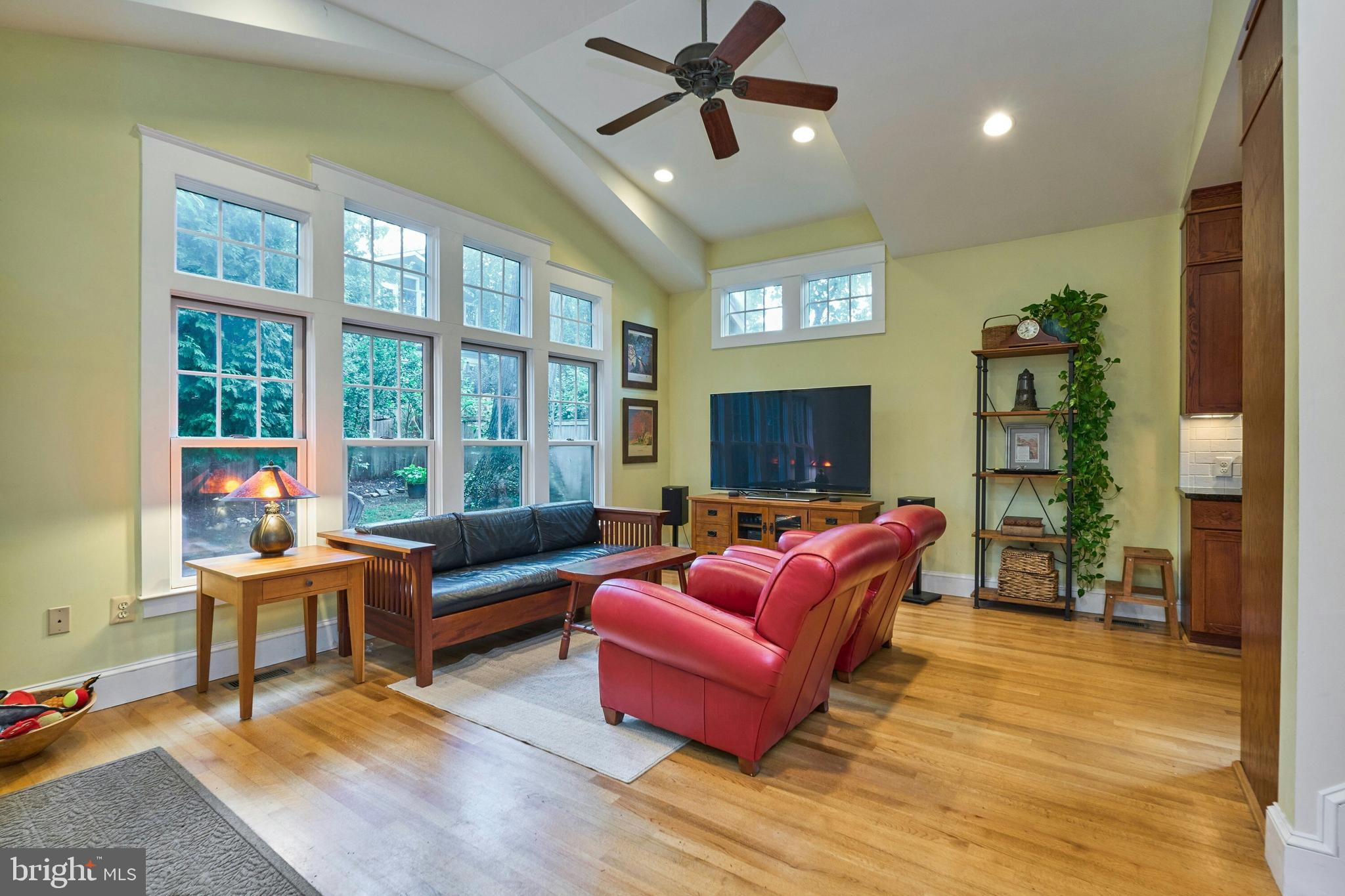 LYON PARK - Residential