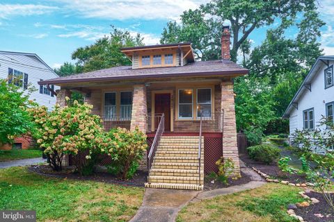 2917 1ST ROAD N ARLINGTON VA 22201