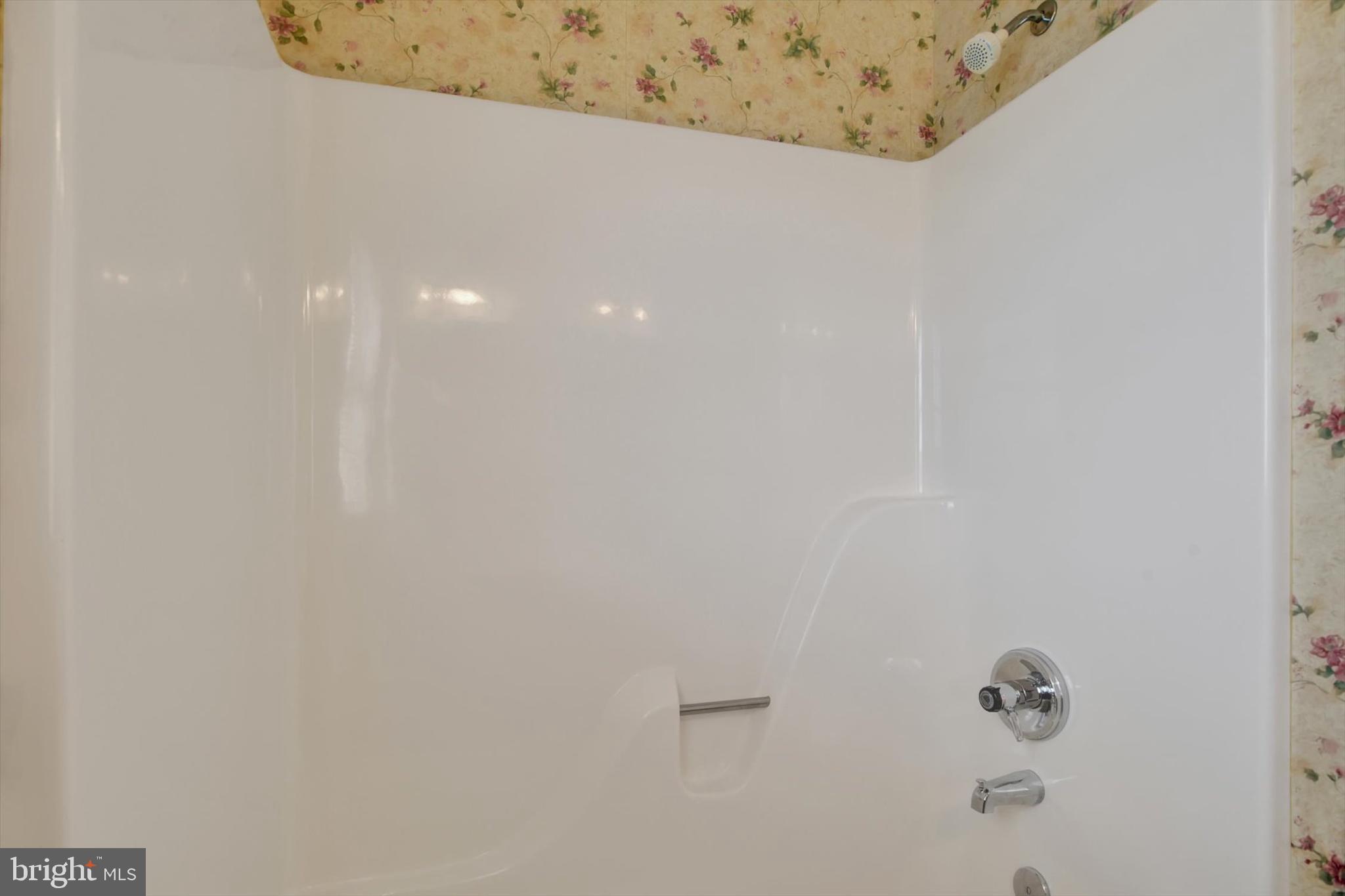 WEST GATE - Residential