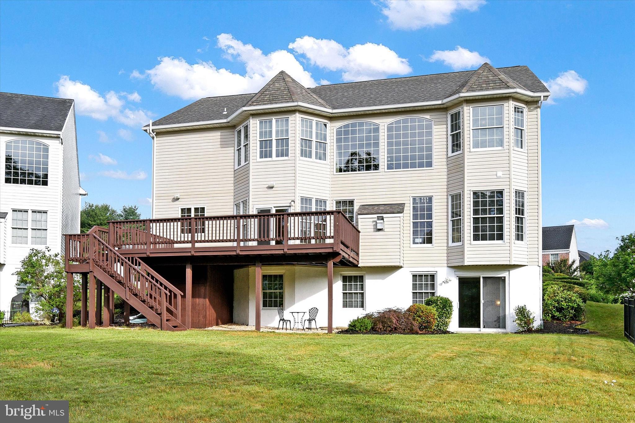 WEST GATE - Residential