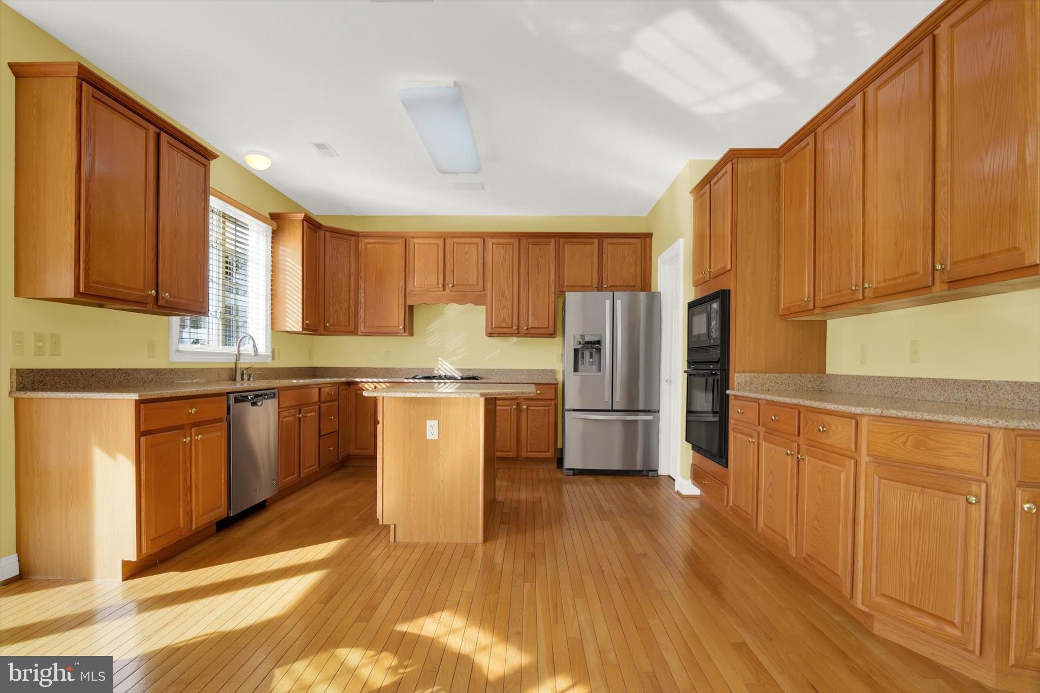 WEST GATE - Residential