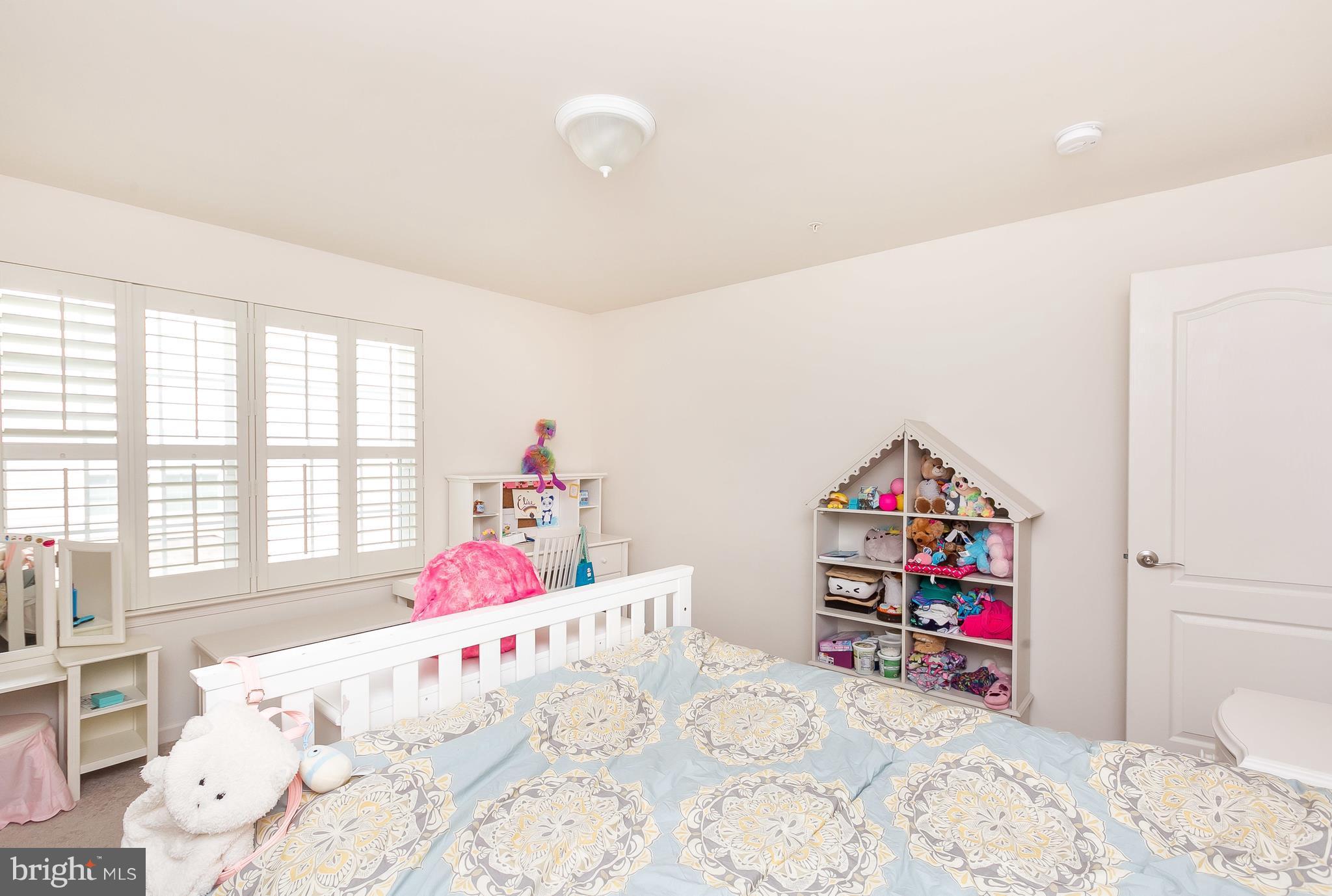 THE PARKE AT MOUNT WASHINGTON - Residential