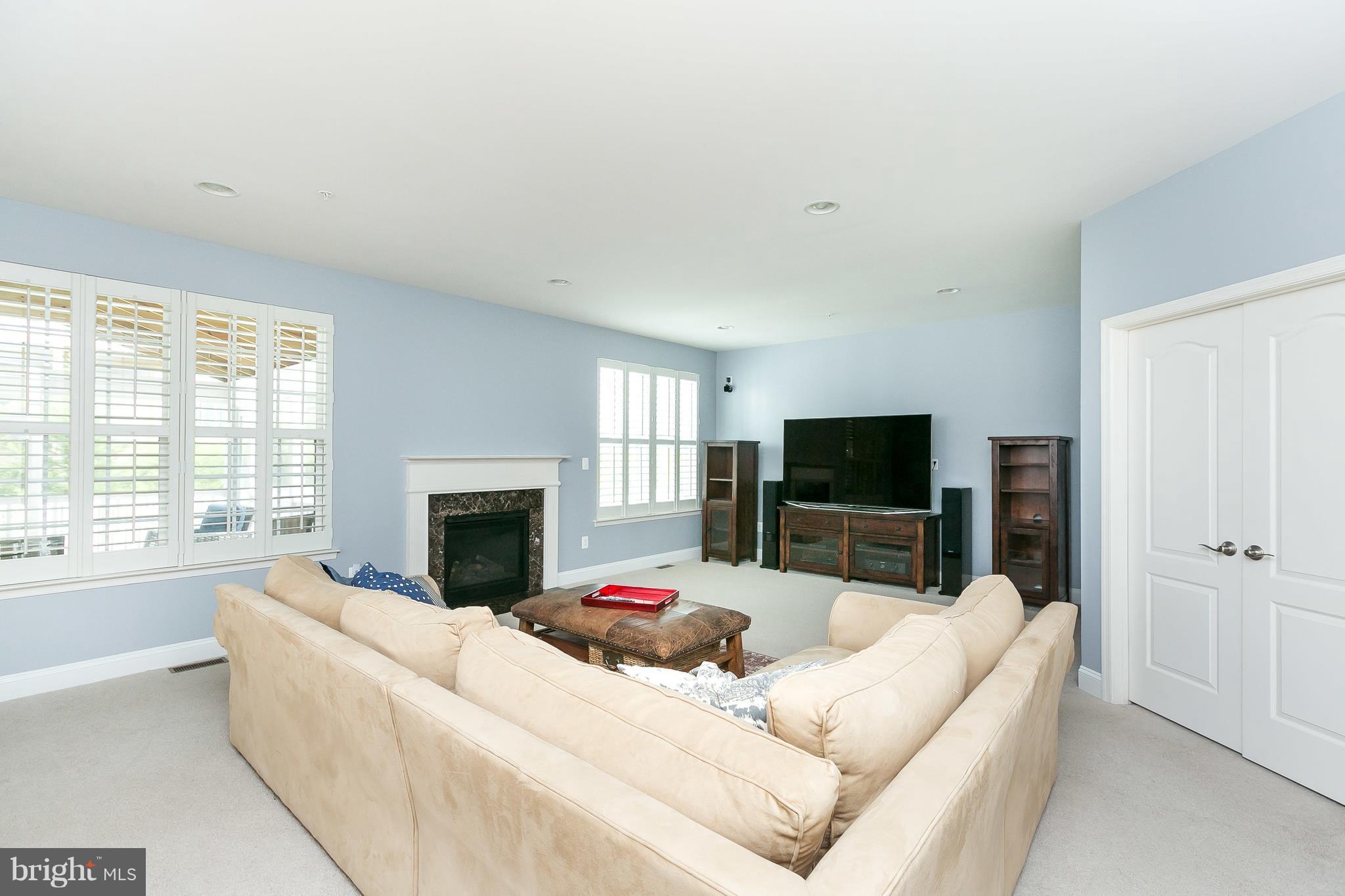 THE PARKE AT MOUNT WASHINGTON - Residential