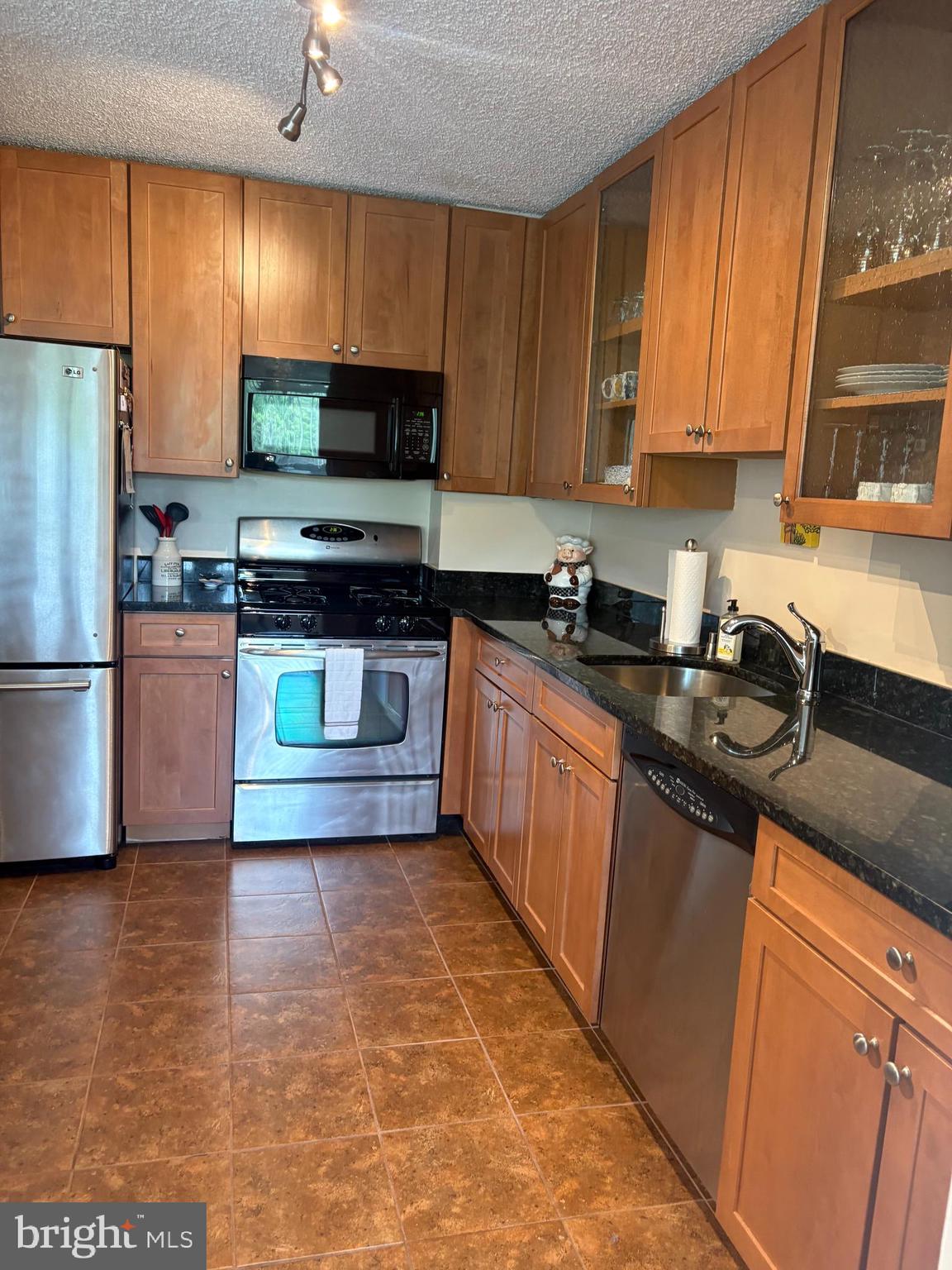 PARC EAST - Residential Lease