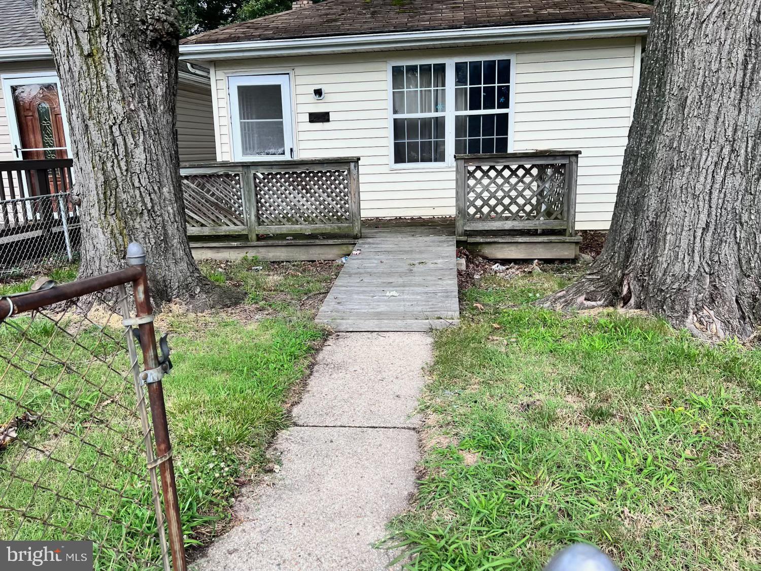 NORTH CHESAPEAKE BEACH - Residential