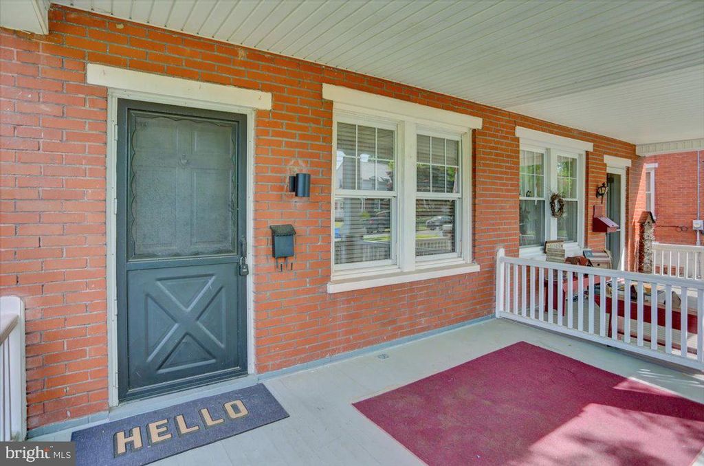 Photo of 1037 LOCUST ST, COLUMBIA, PA 17512 (MLS # PALA2035684)