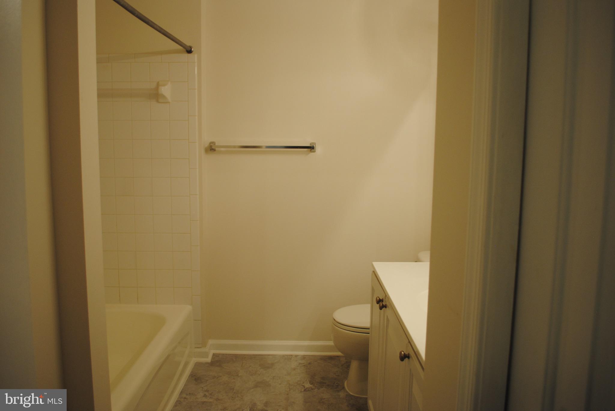 WELLESLEY - Residential Lease