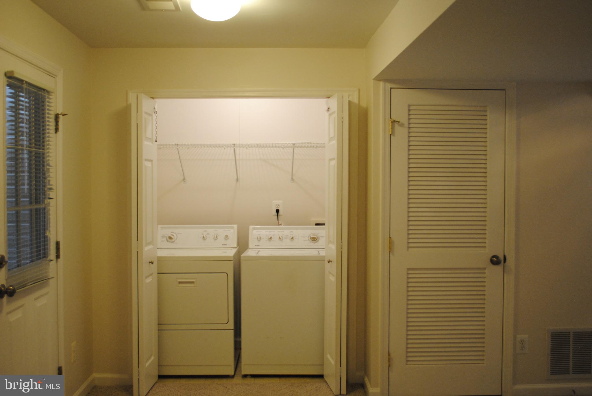 WELLESLEY - Residential Lease