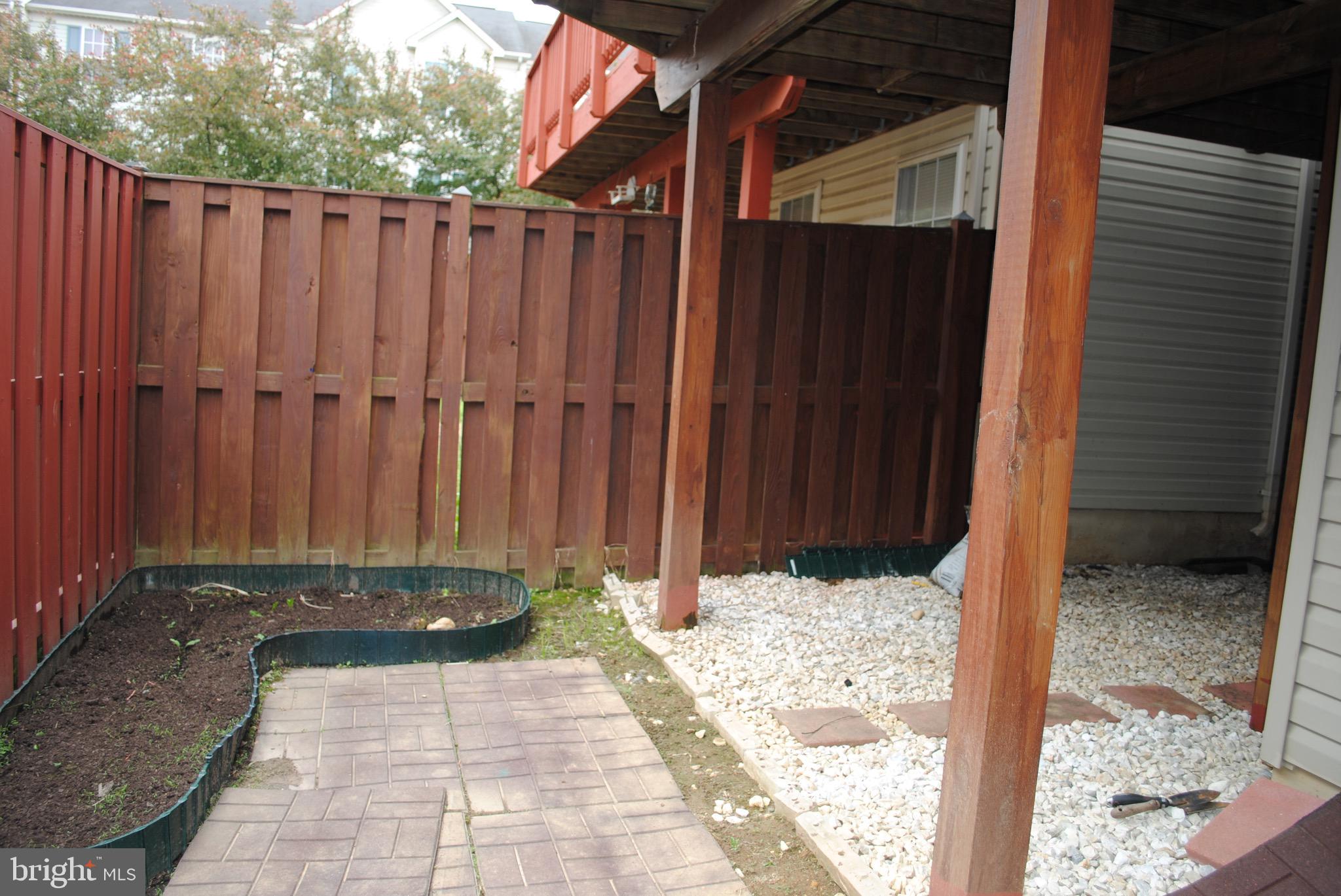 WELLESLEY - Residential Lease