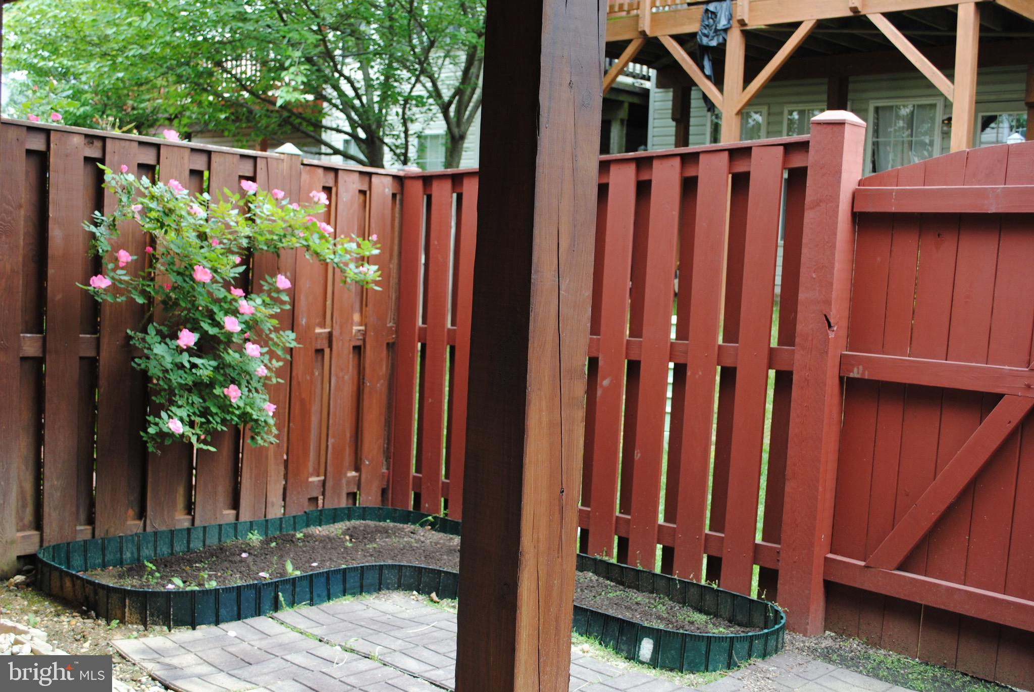 WELLESLEY - Residential Lease