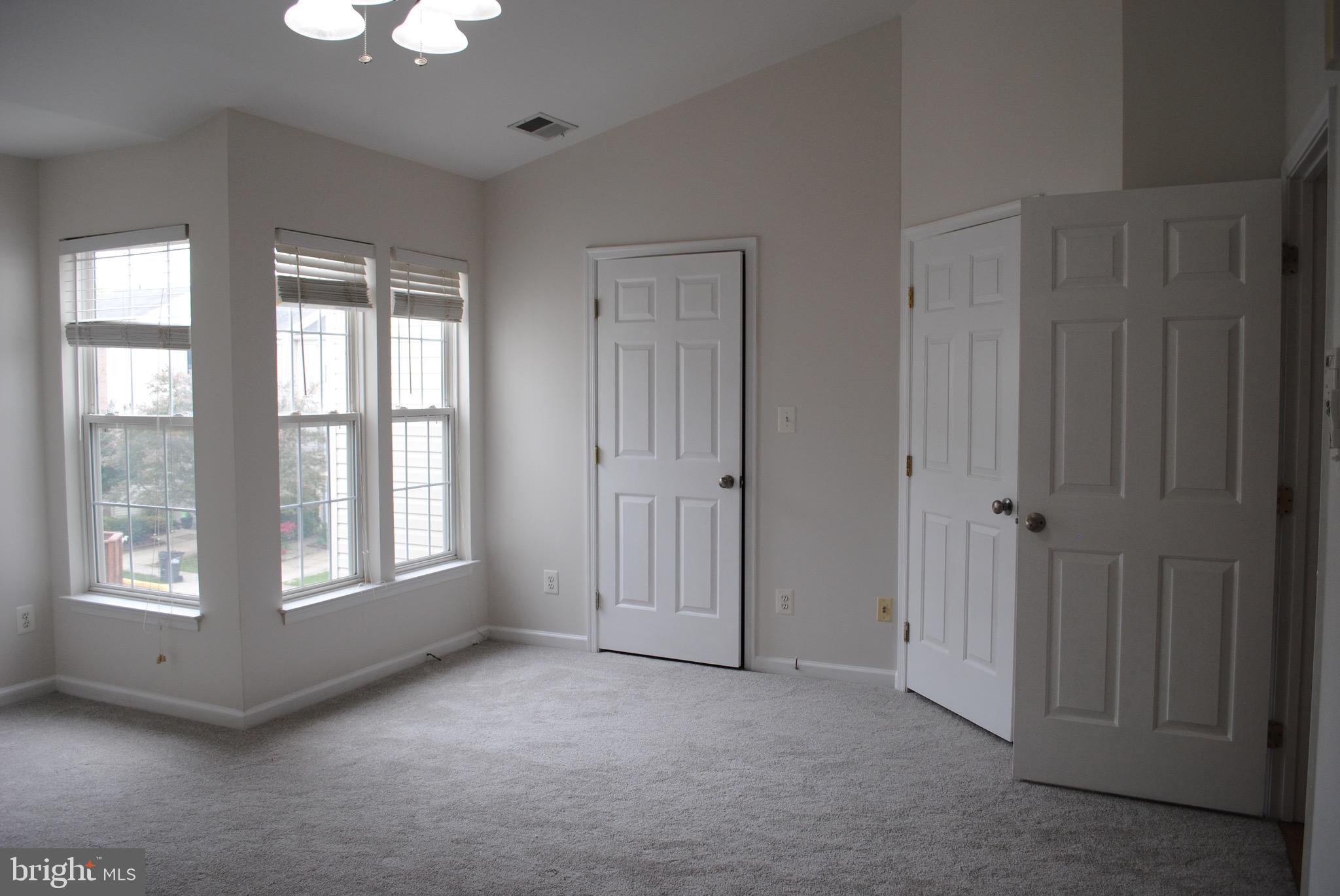 WELLESLEY - Residential Lease