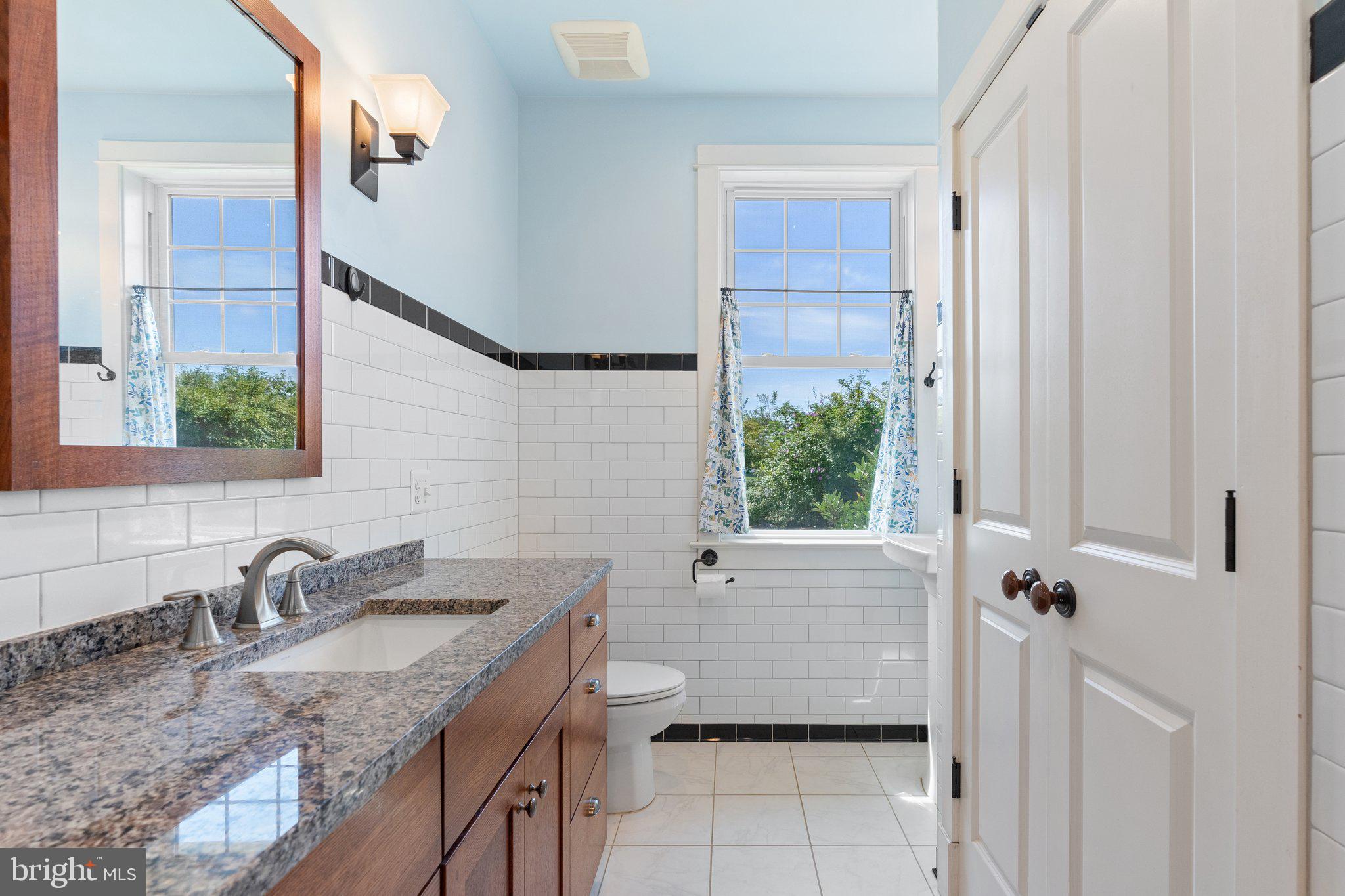 LOVETTSVILLE - Residential