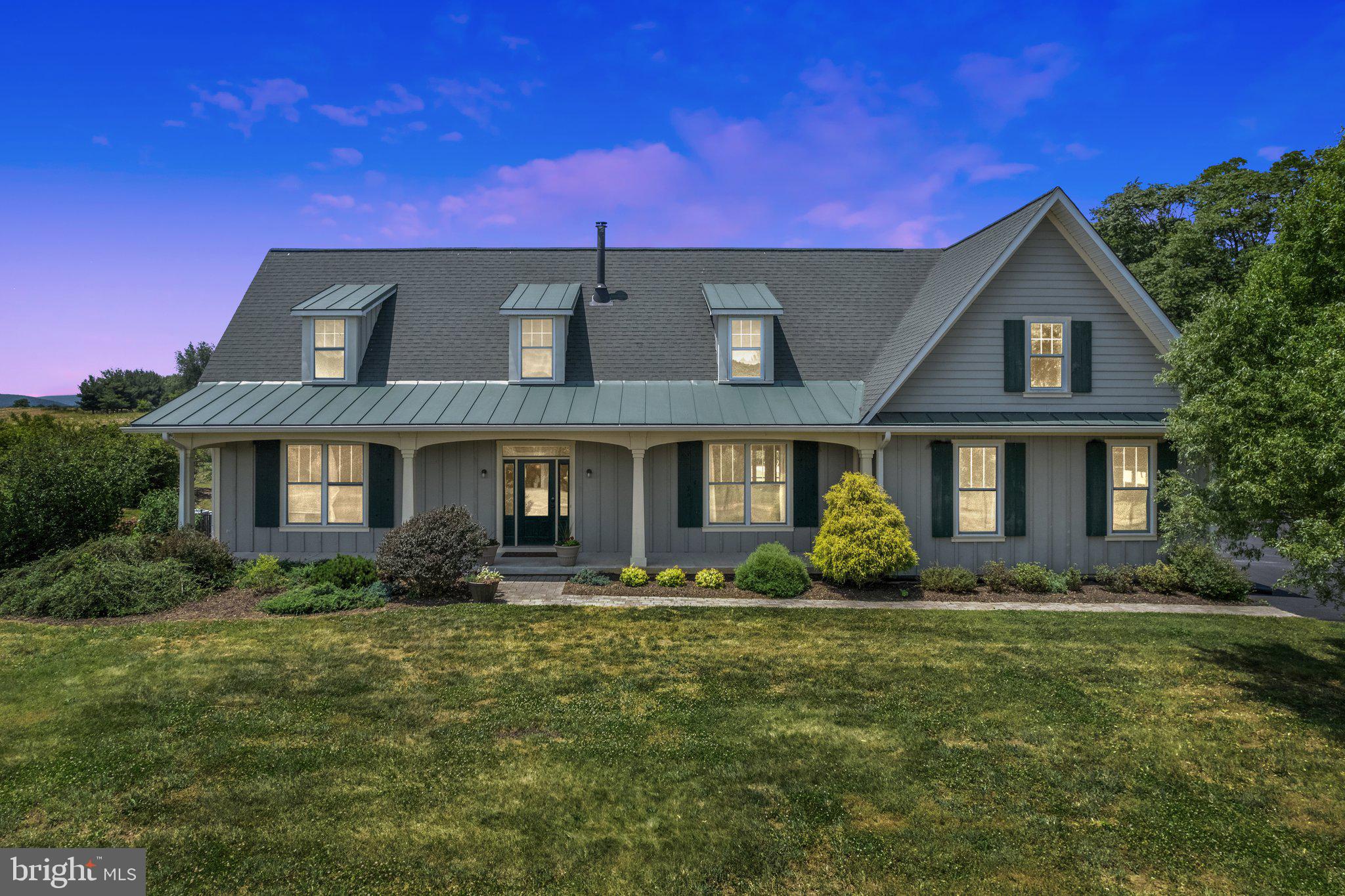 LOVETTSVILLE - Residential