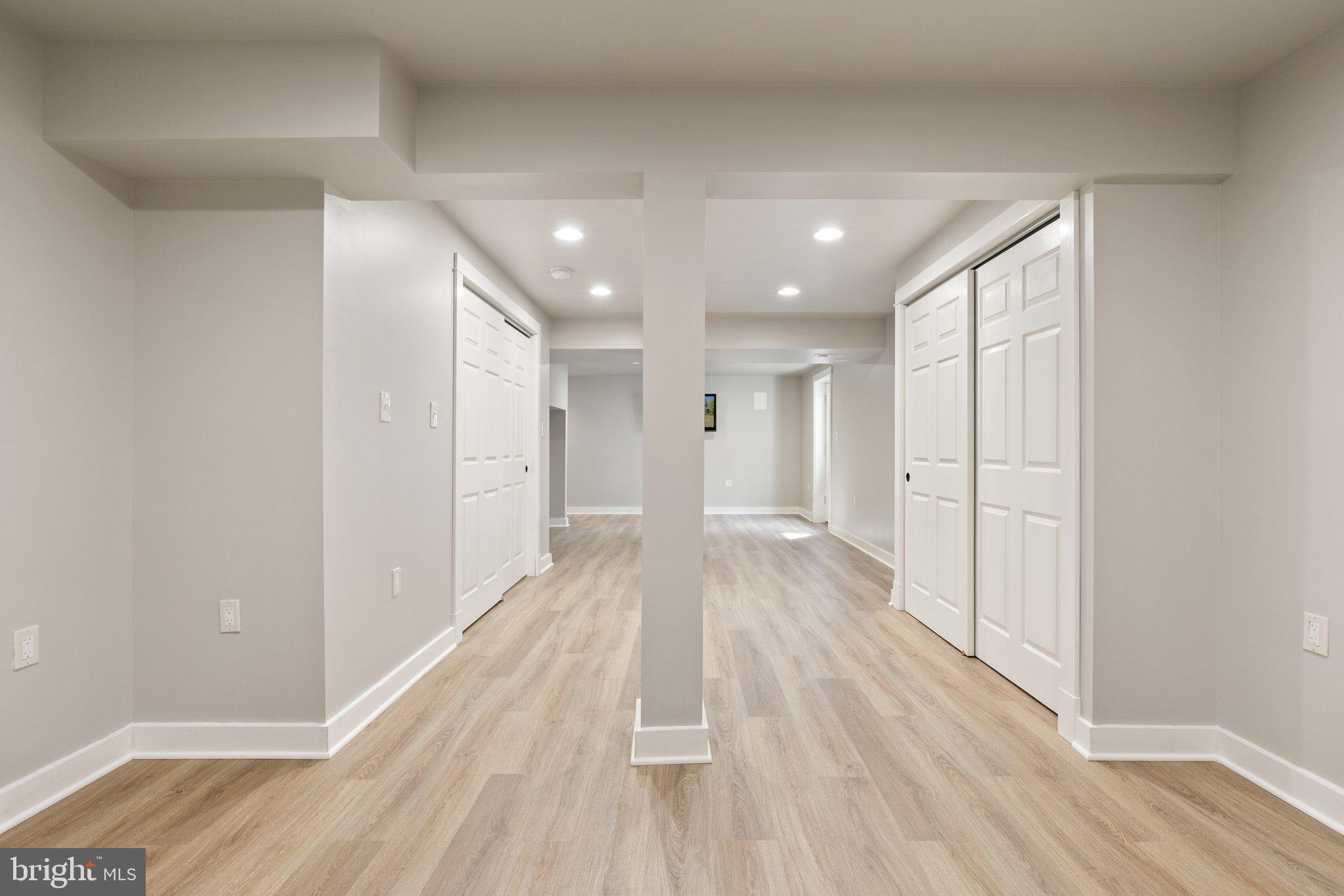 LOVETTSVILLE - Residential