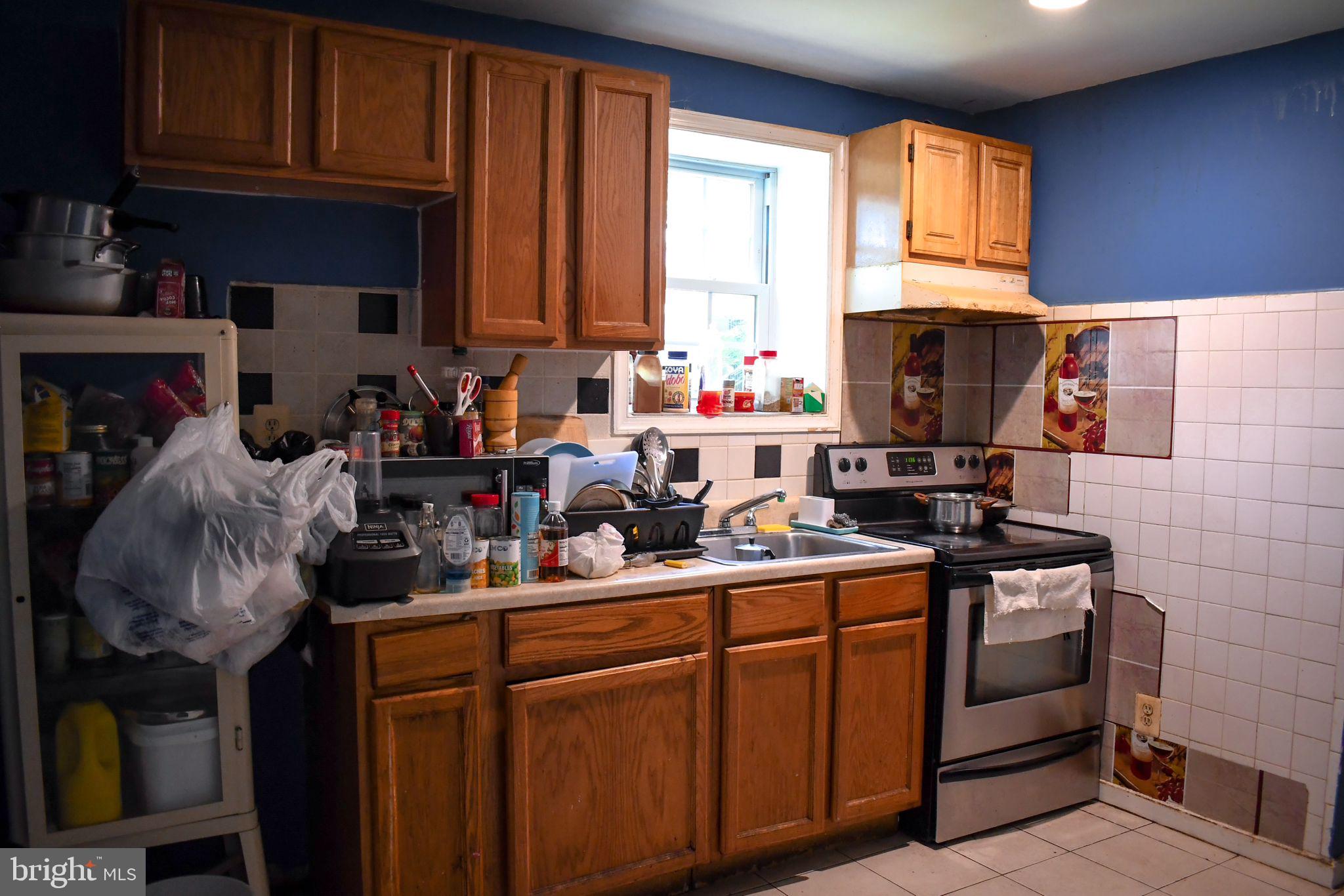 NORTH WOODRIDGE - Residential