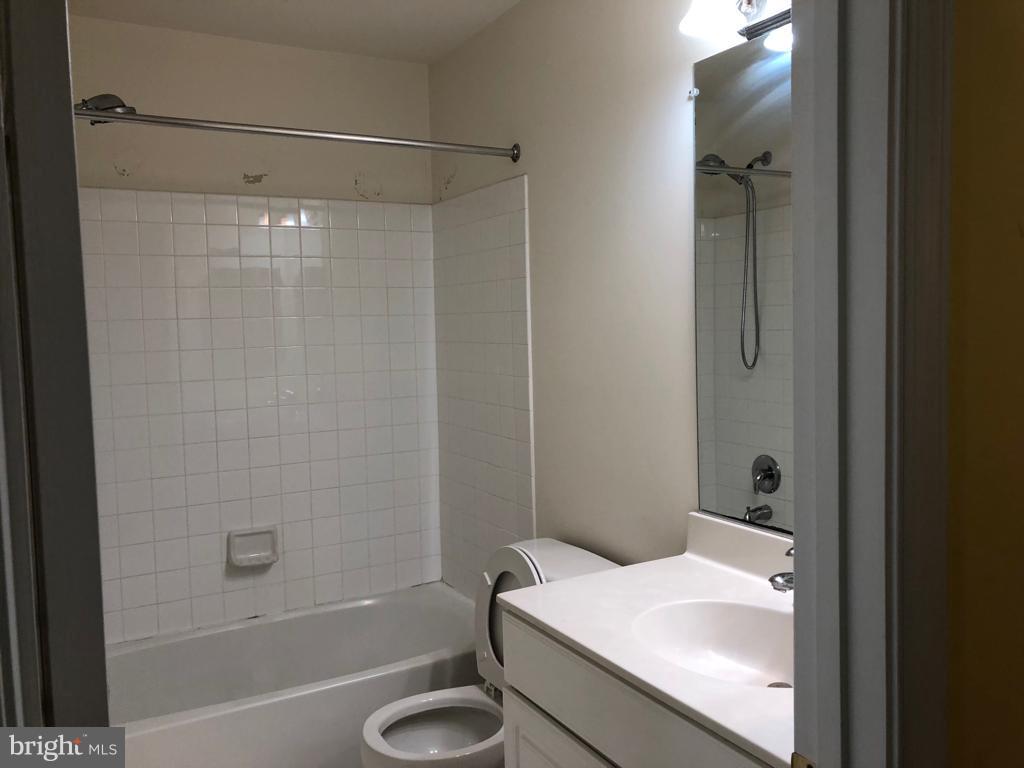 FAIRCREST - Residential Lease