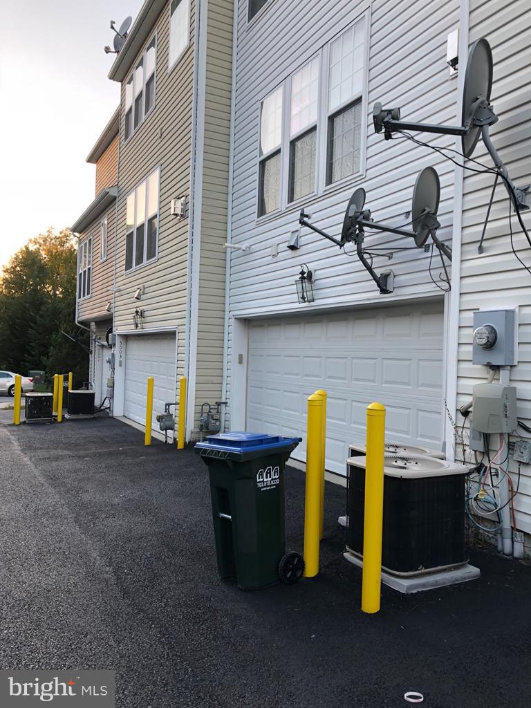 FAIRCREST - Residential Lease