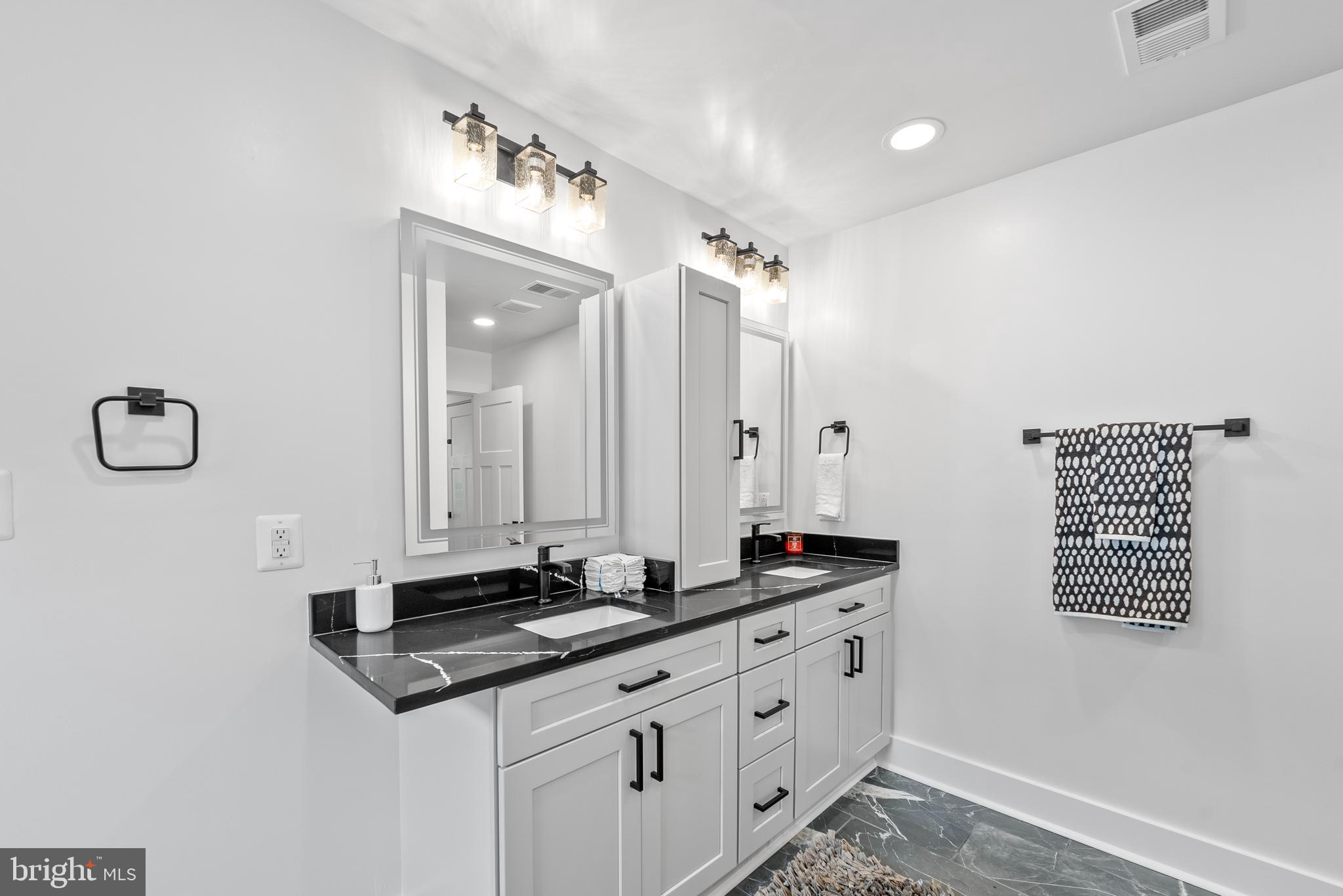 LYON PARK - Residential